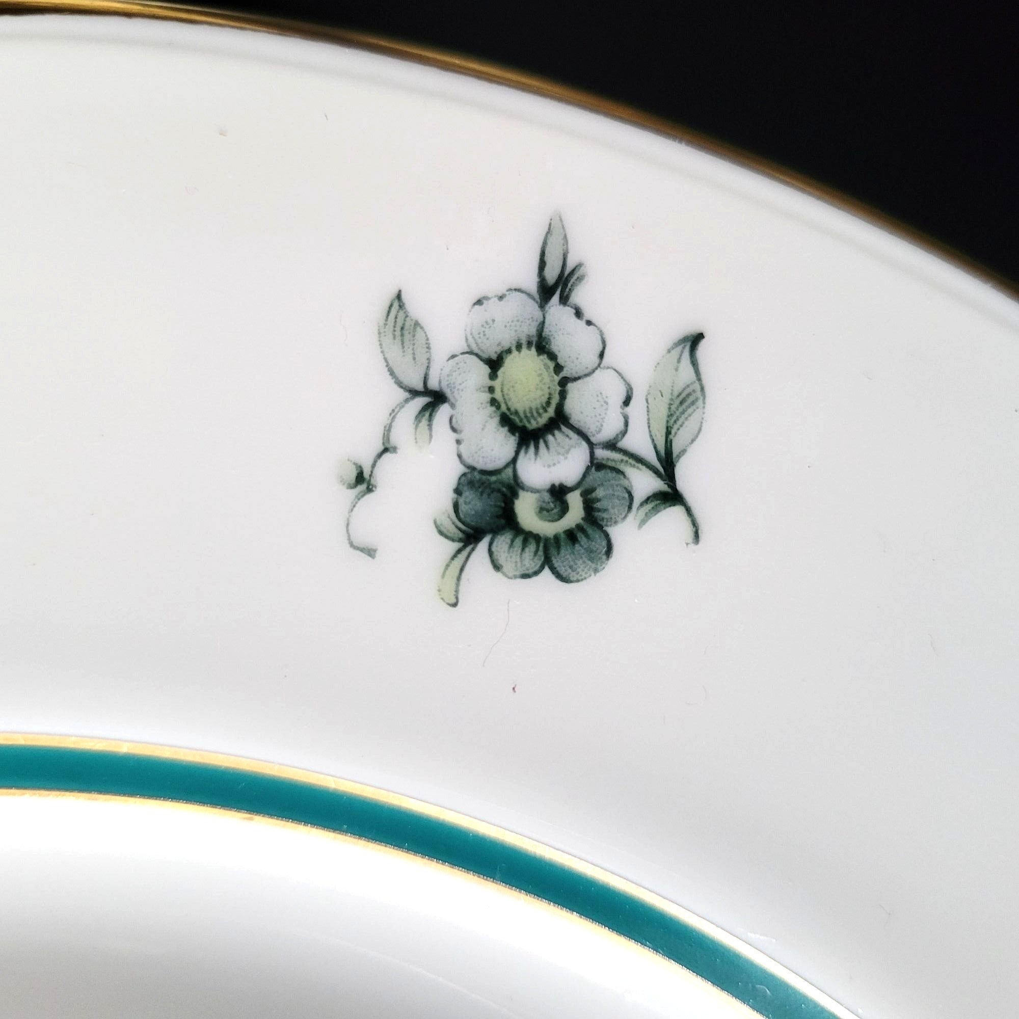 Vintage Royal Bayreuth Teal Tulip Dinner Plate 10.875" Floral Design Gold Trim