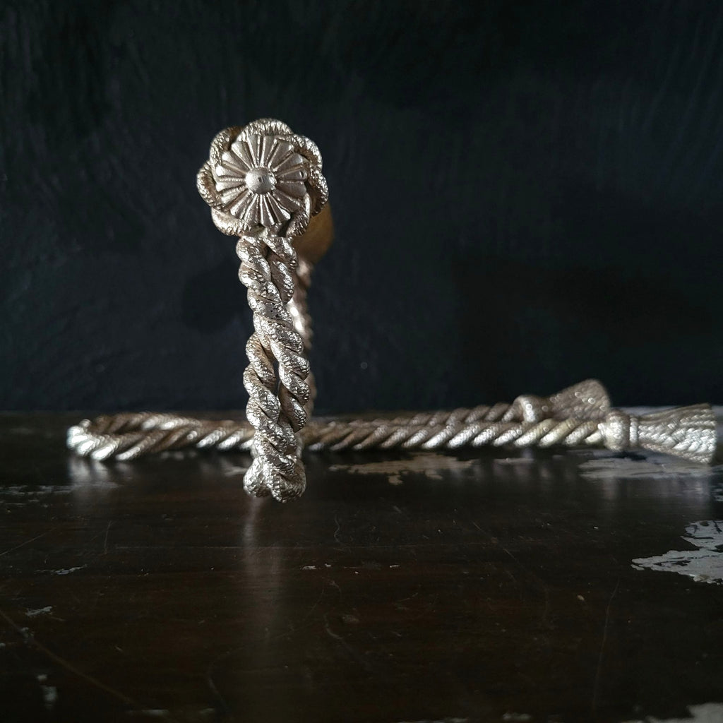 Vintage Metal Braided Rope With Tassels Toilet Paper Holder, Vintage Glam Bathroom