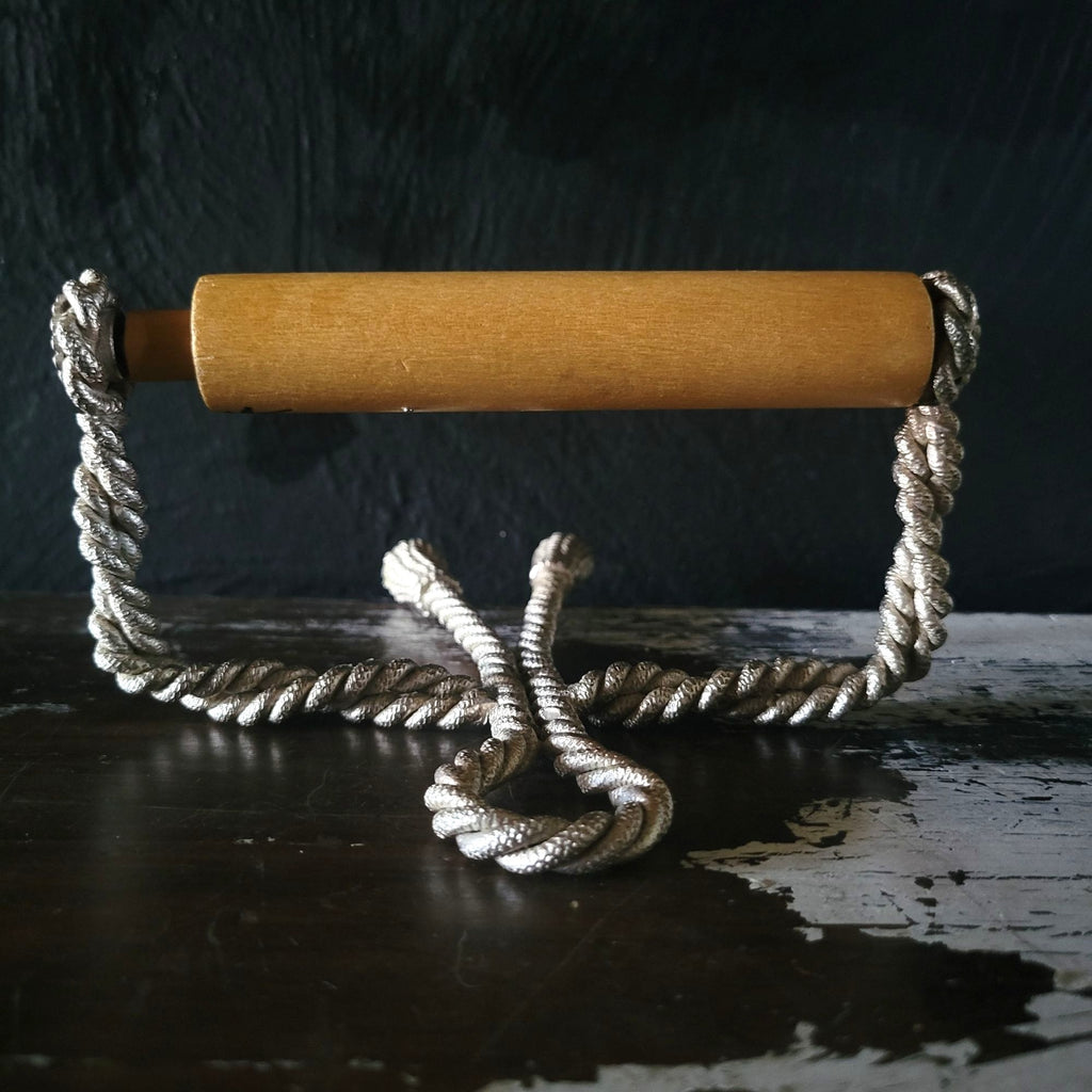 Vintage Metal Braided Rope With Tassels Toilet Paper Holder, Vintage Glam Bathroom