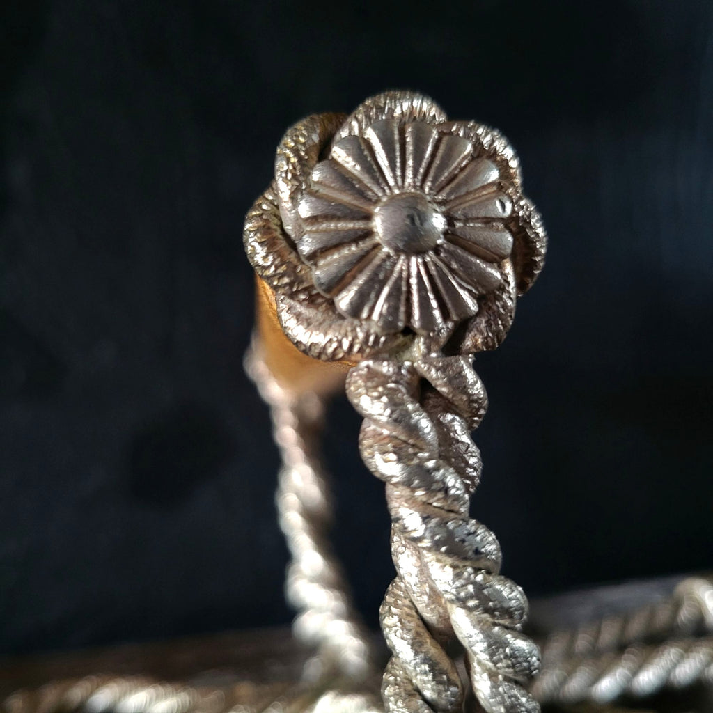 Vintage Metal Braided Rope With Tassels Toilet Paper Holder, Vintage Glam Bathroom