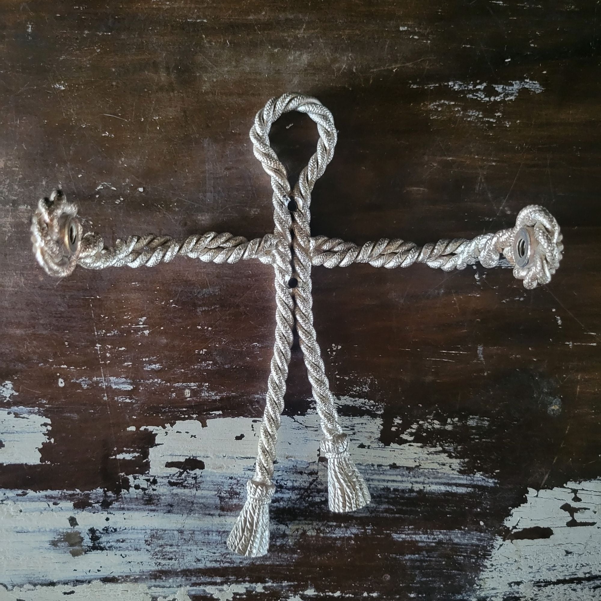 Vintage Metal Braided Rope With Tassels Toilet Paper Holder, Vintage Glam Bathroom