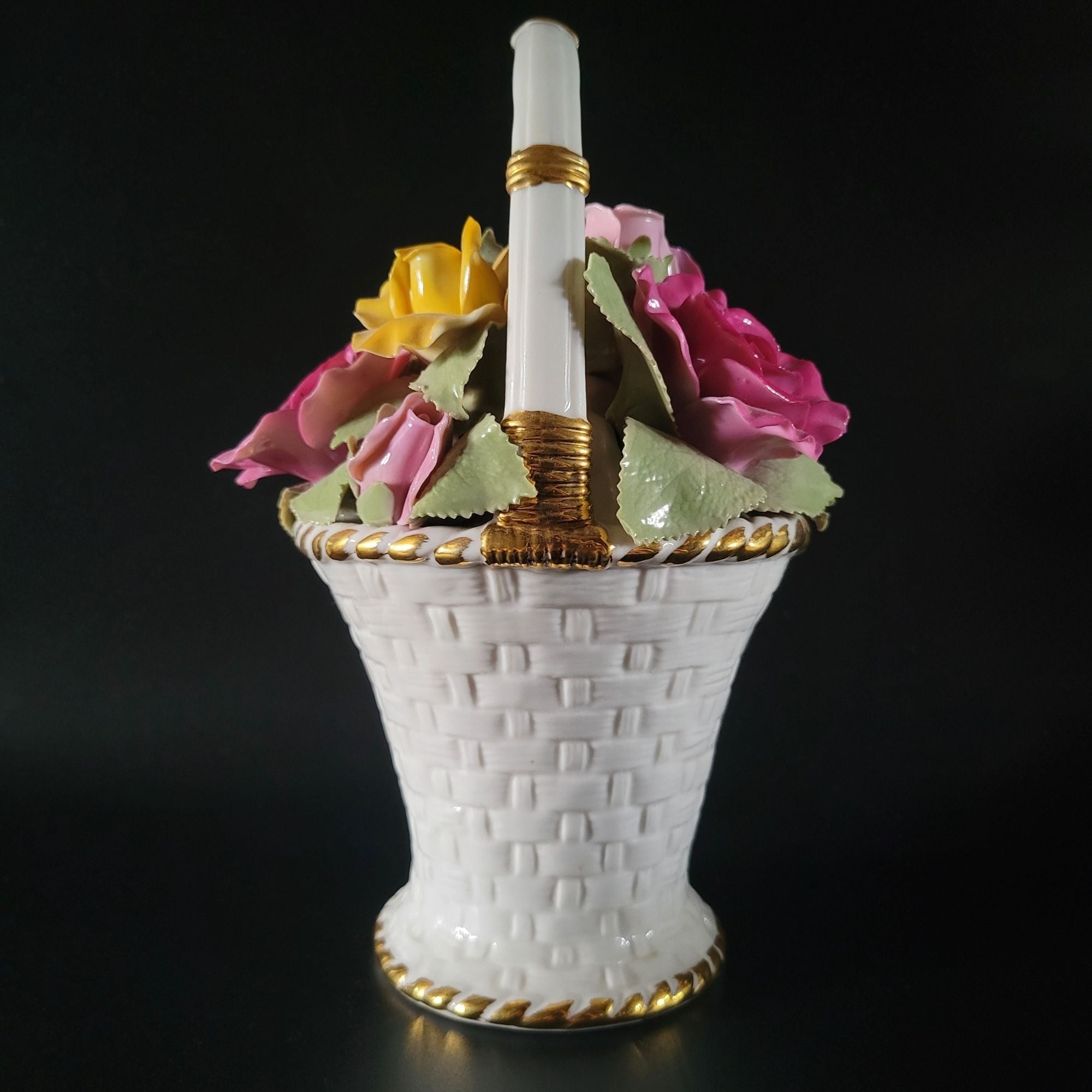 Vintage Royal Albert Old Country Roses Porcelain Musical Basket 9" Fur Elise