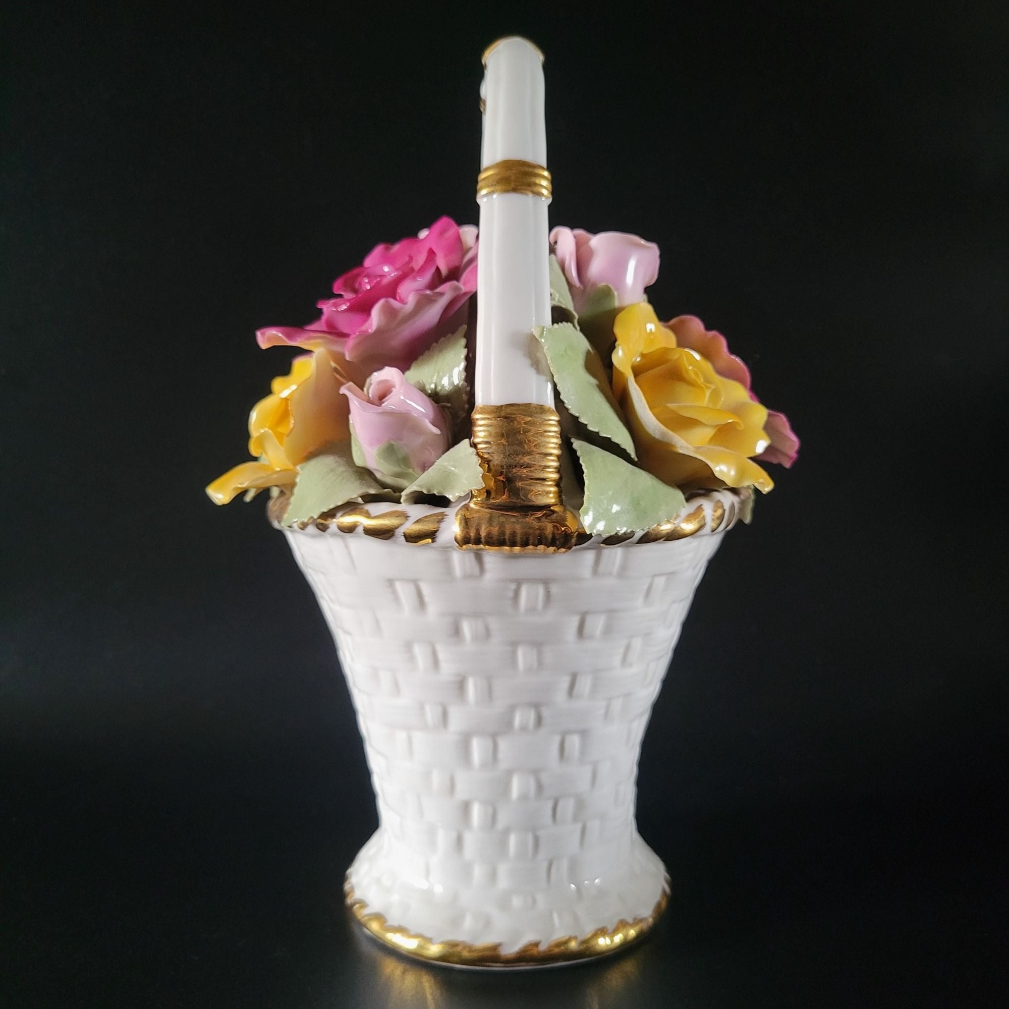 Vintage Royal Albert Old Country Roses Porcelain Musical Basket 9" Fur Elise