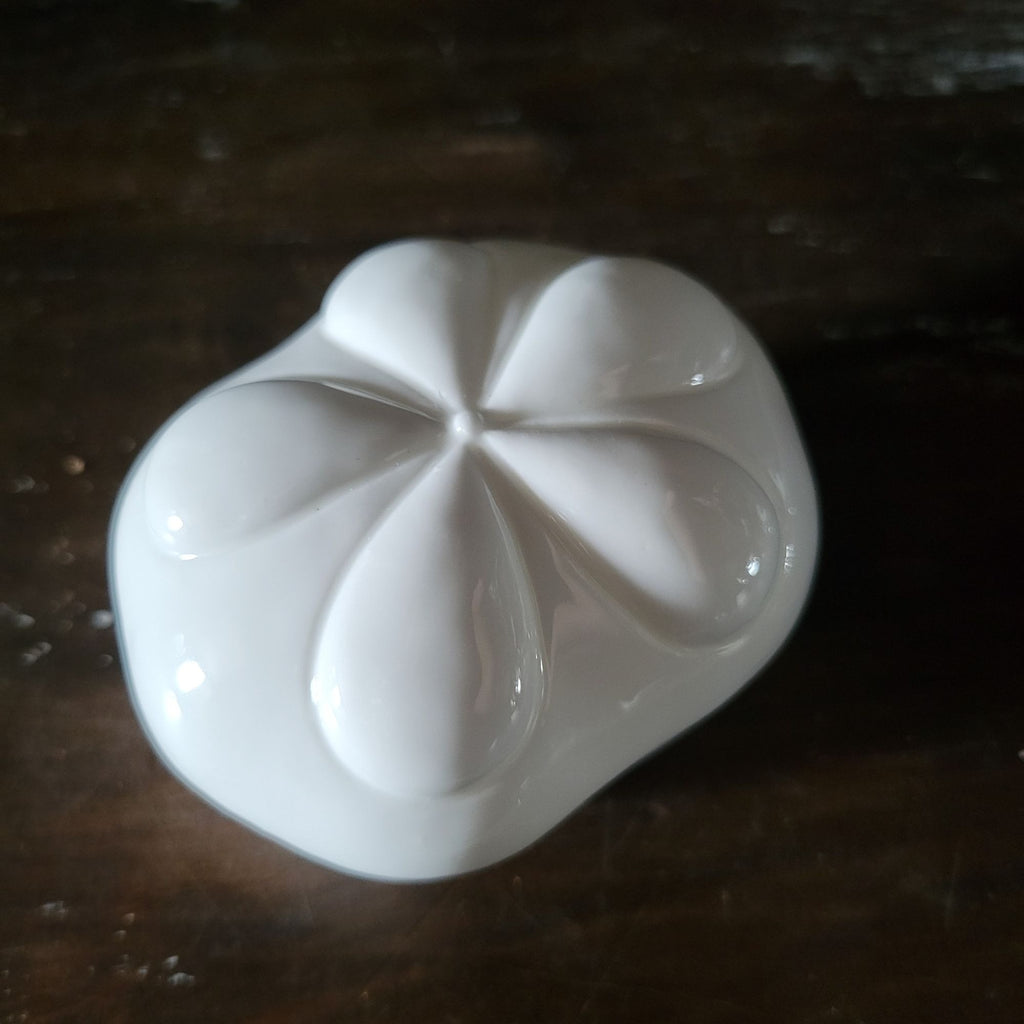 Vintage The Beachcombers Sand Dollar Trinket Box Bone China Round Keepsake White