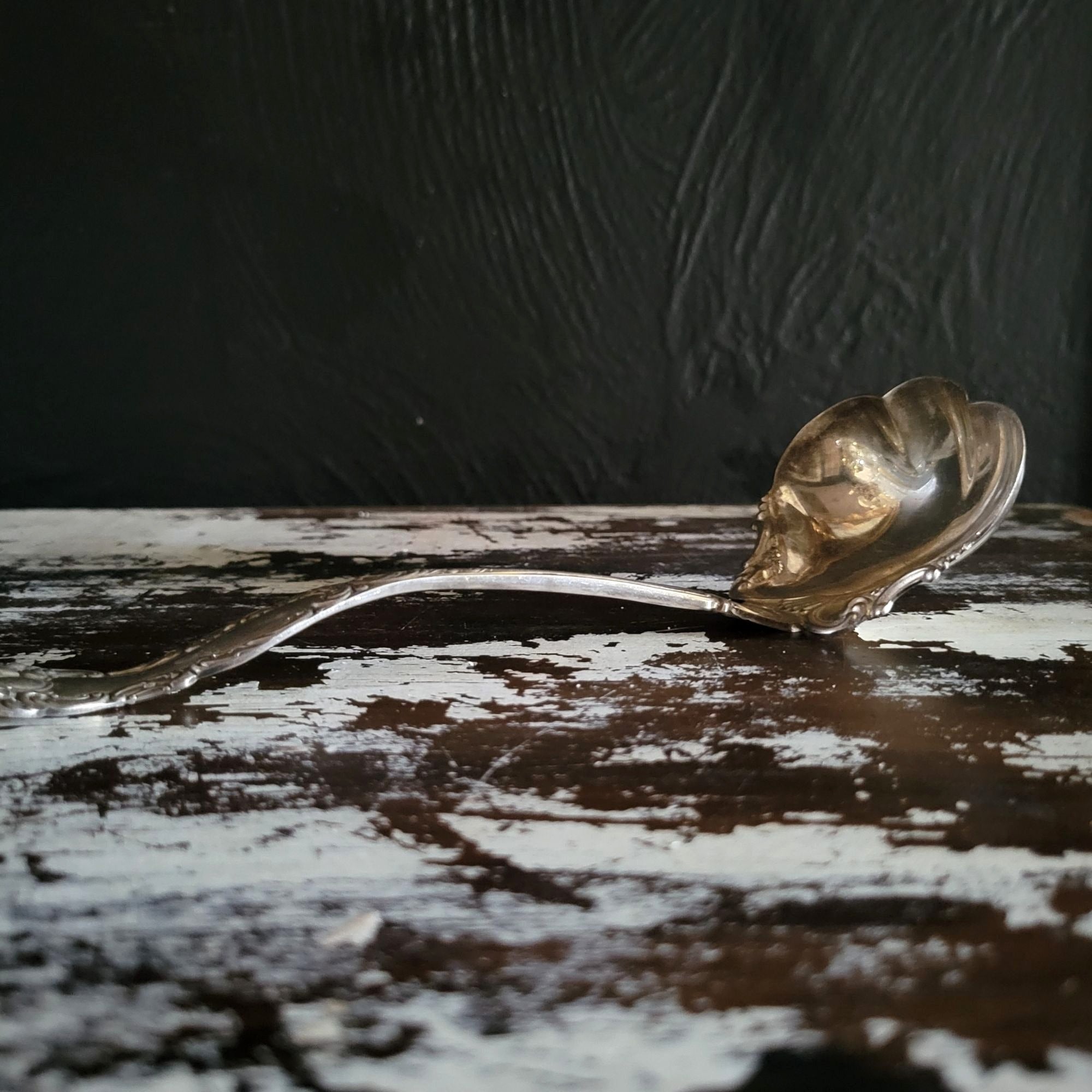 Vtg WM Rogers and Son Silverplate AA Oxford Serving Spoon Ladle Scalloped Bowl