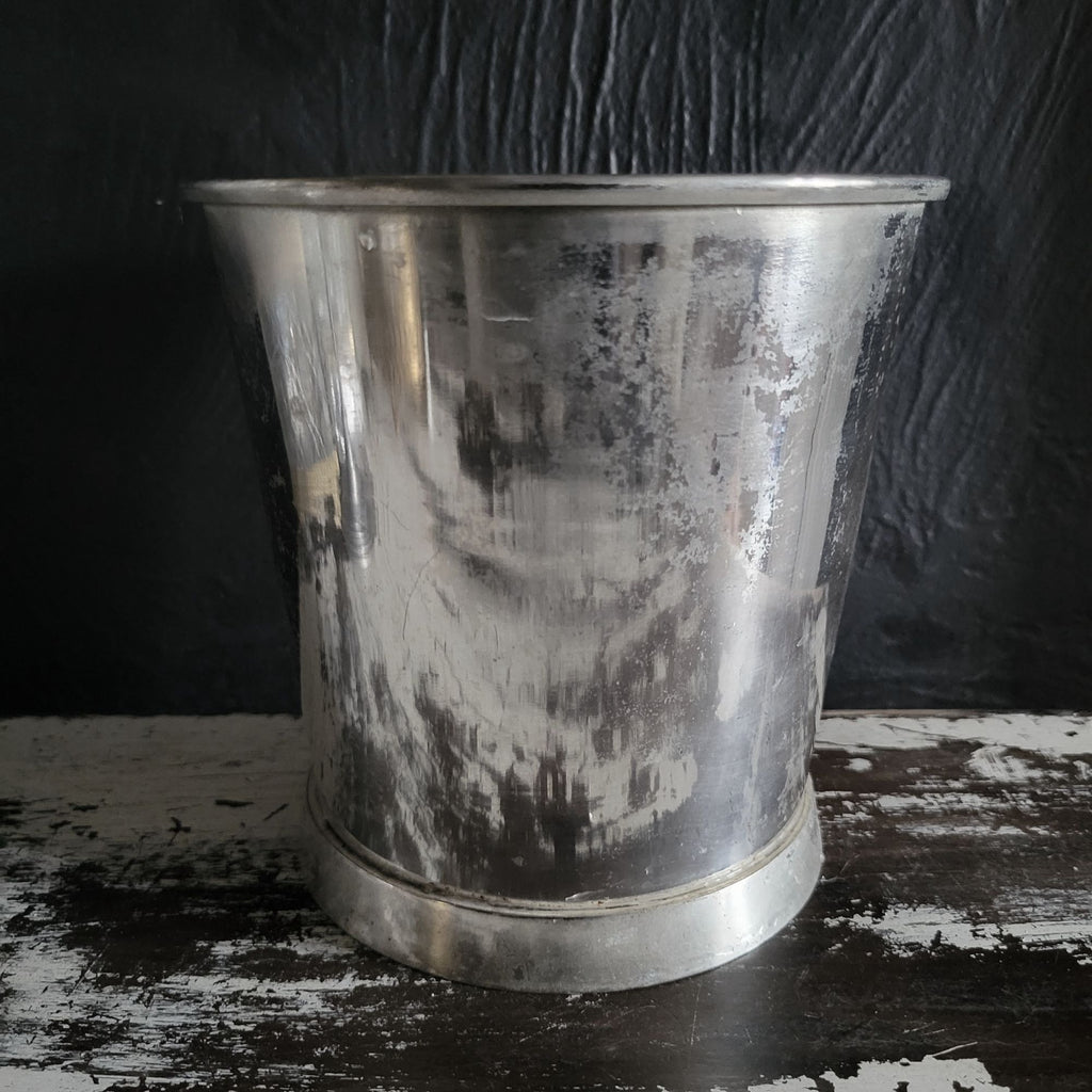 Sur La Table Ice Bucket Wine Bucket Weathered Silver-Tone Metal, Silver Cachepot