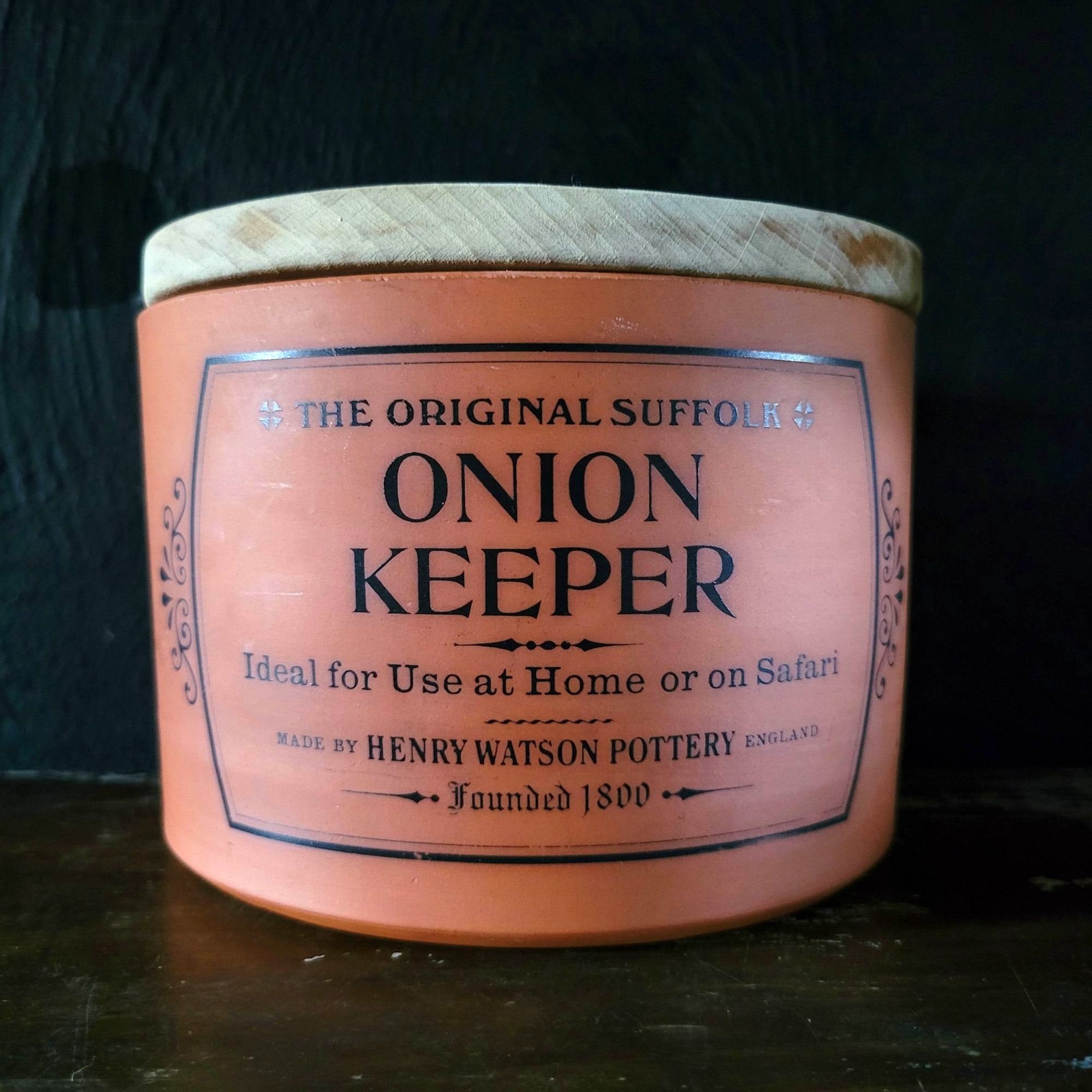 Henry Watson Pottery Suffolk Terracotta Onion Keeper With Wooden Lid