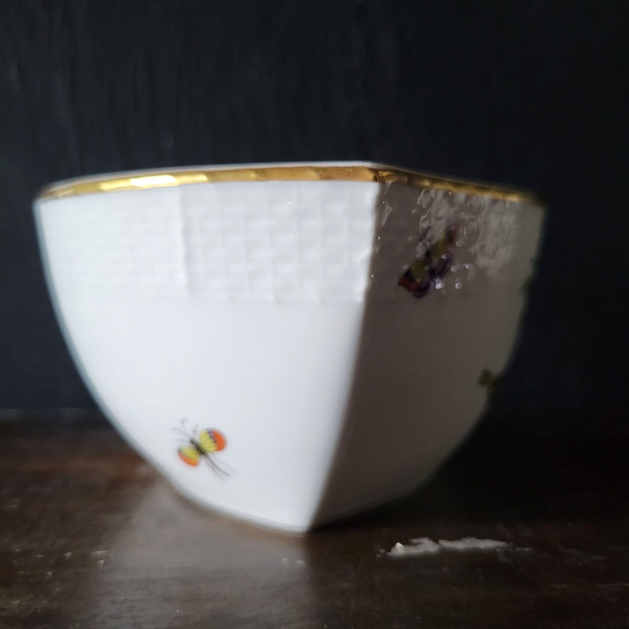 Herend Rothschild Birds Bowl Insects Butterfly Pattern #6000 RO, 5 Inches *Read