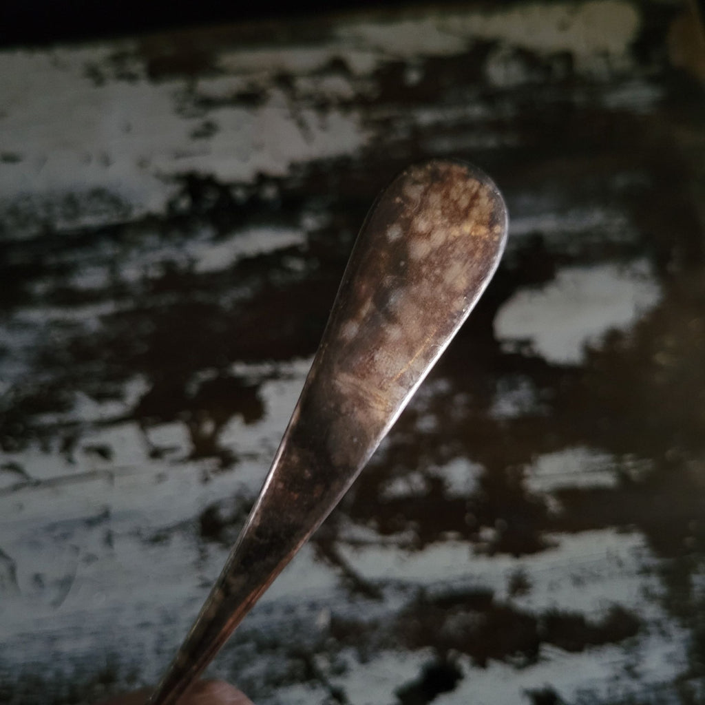 Vintage Wm. A Rogers Silverplate Ladle Bent Handle Hotel Plate Oneida Ltd 9"