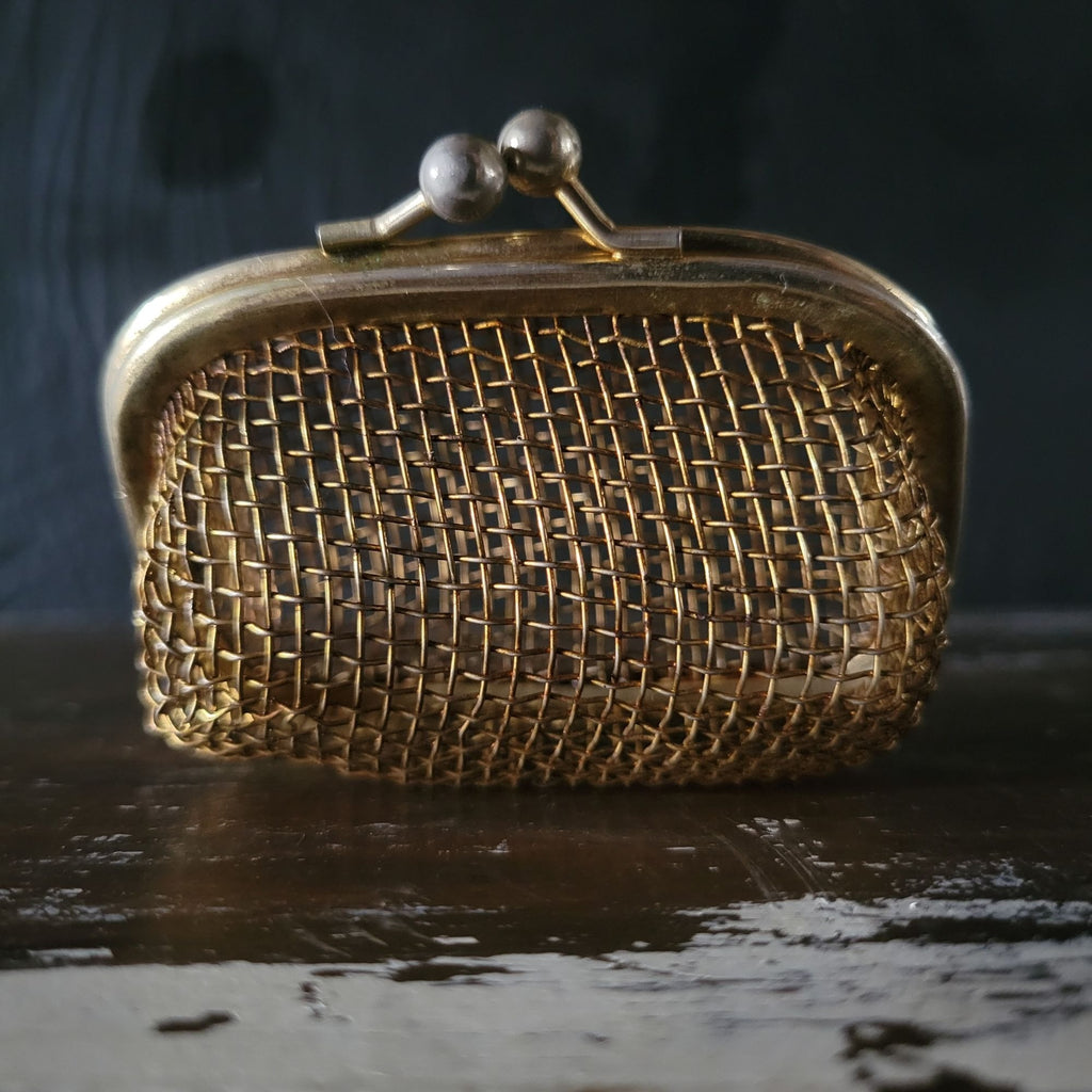 Gold Tone Mini Metal Wire Mesh Hinged Coin Purse Vtg Change Purse Cage Wallet