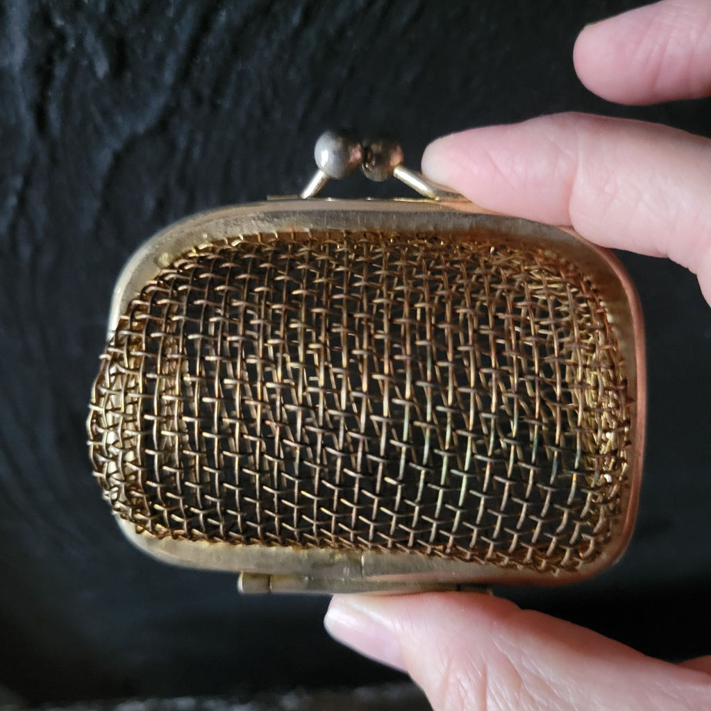 Gold Tone Mini Metal Wire Mesh Hinged Coin Purse Vtg Change Purse Cage Wallet