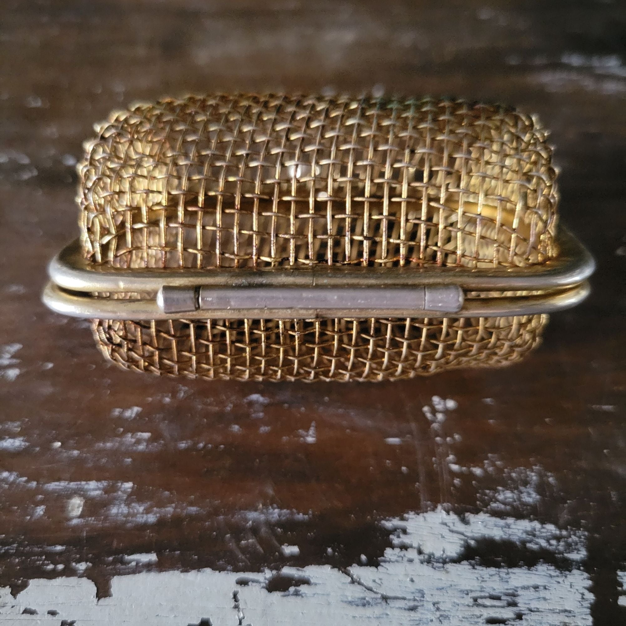 Gold Tone Mini Metal Wire Mesh Hinged Coin Purse Vtg Change Purse Cage Wallet