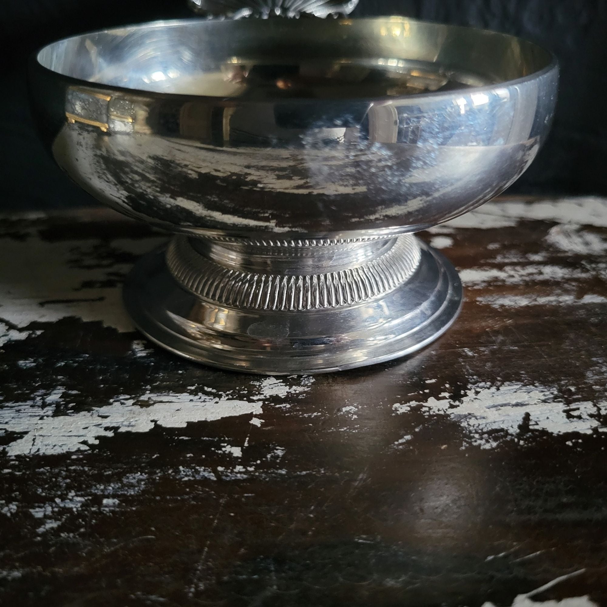 Vtg Peltro 95 Italian Pewter Bowl with Pedestal Base Ornate Shell Handle
