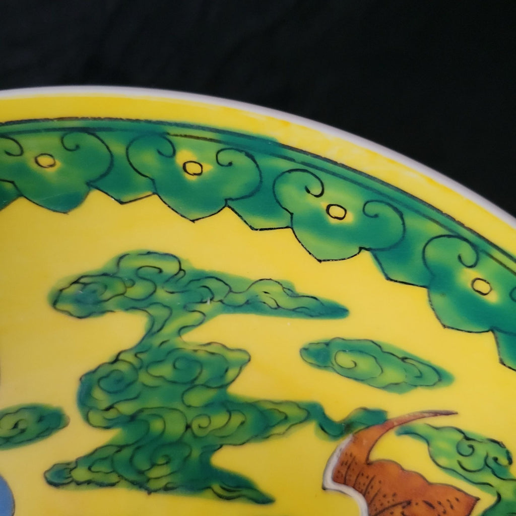 Vtg Famille Jaune HI Japanese Porcelain Dish Bats Carrying Double Gourds 7.5"