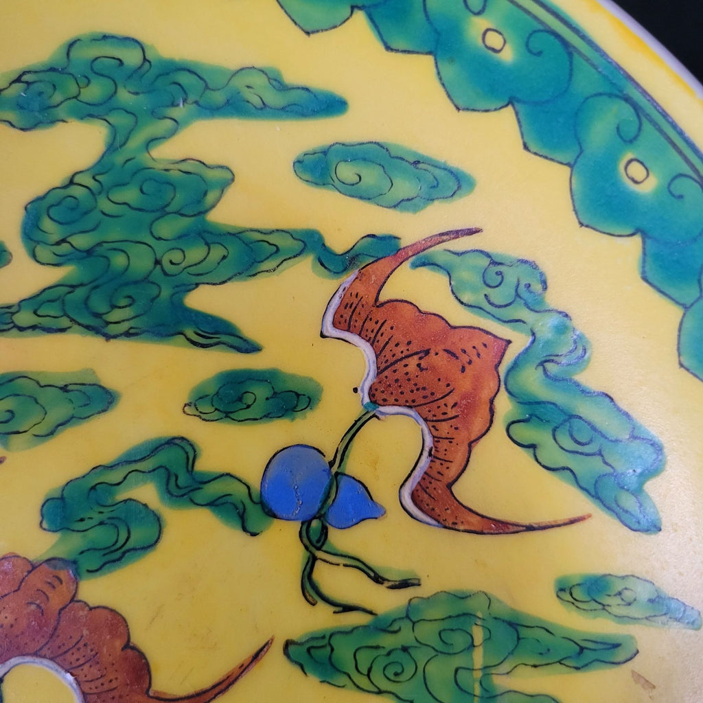 Vtg Famille Jaune HI Japanese Porcelain Dish Bats Carrying Double Gourds 7.5"