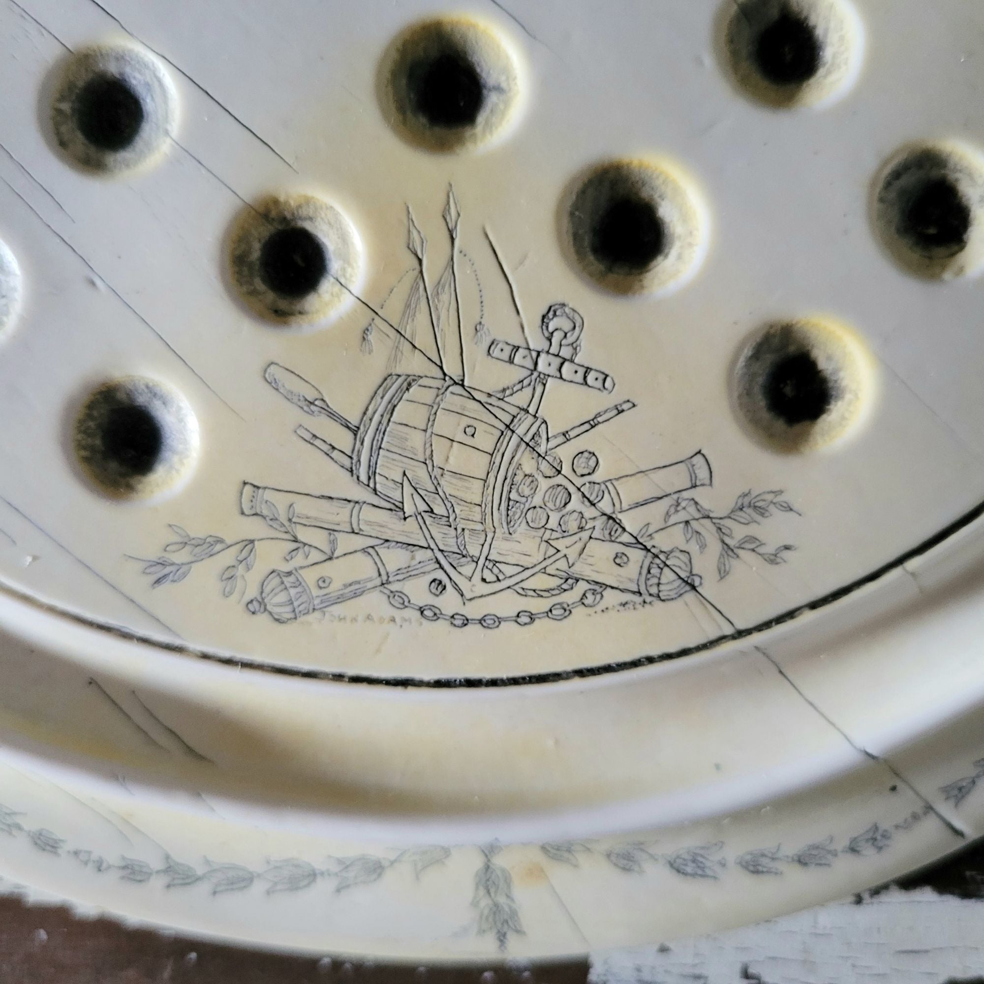 Vintage Faux Repro Scrimshaw E Pluribus Nautical Solitaire Game Marble Display