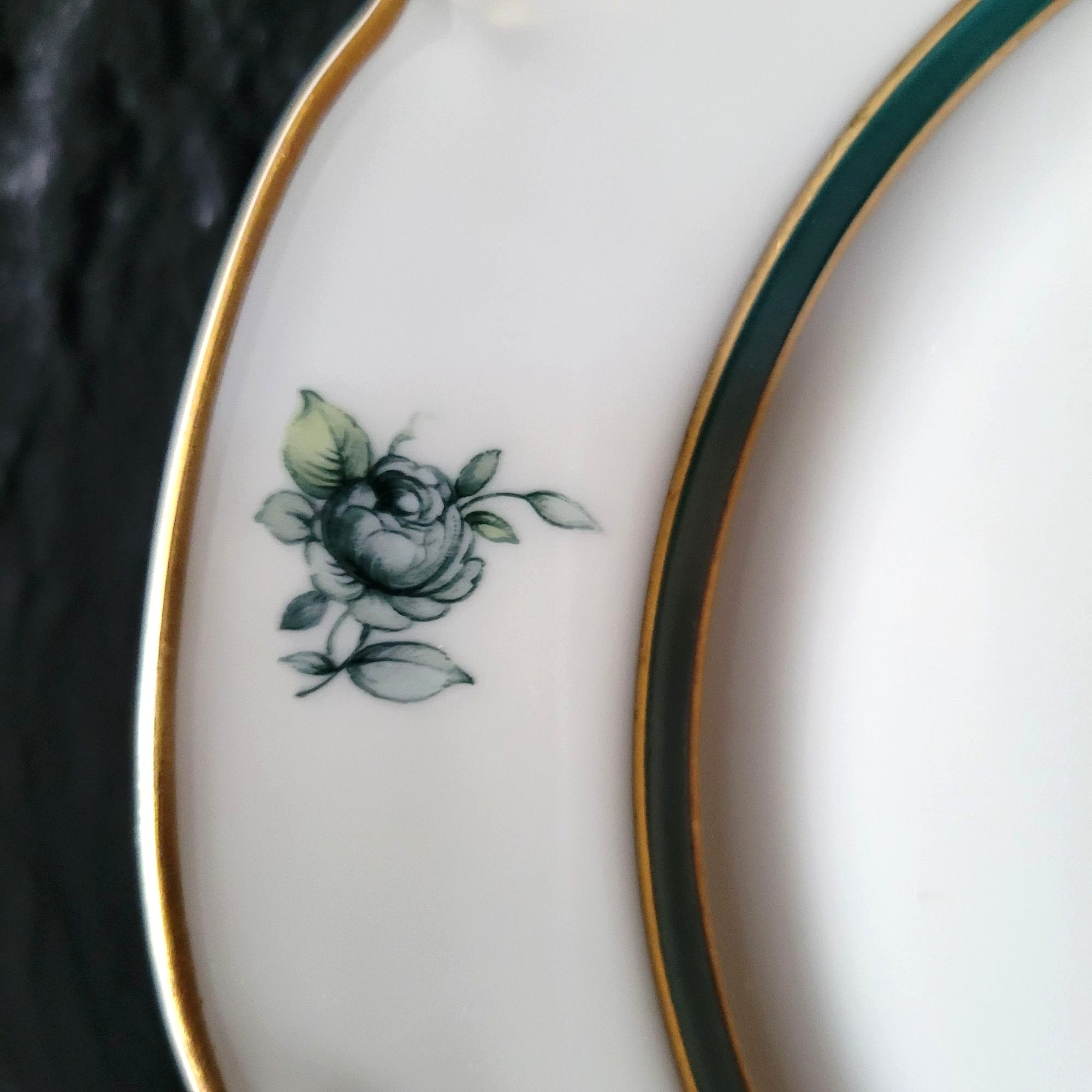 Vintage Royal Bayreuth Teal Tulip Salad Plate 7.5" Floral Design Gold Trim