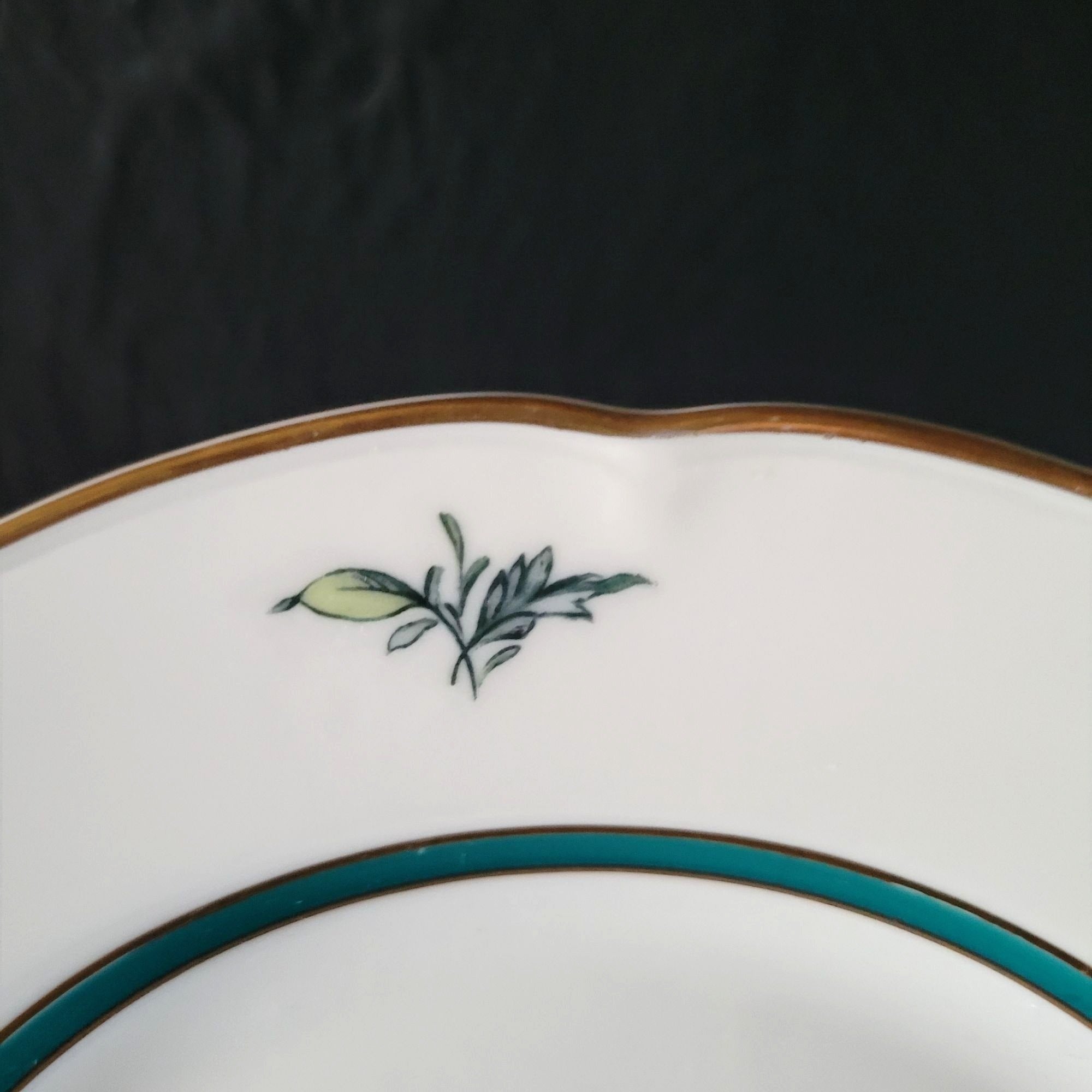 Vintage Royal Bayreuth Teal Tulip Salad Plate 7.5" Floral Design Gold Trim