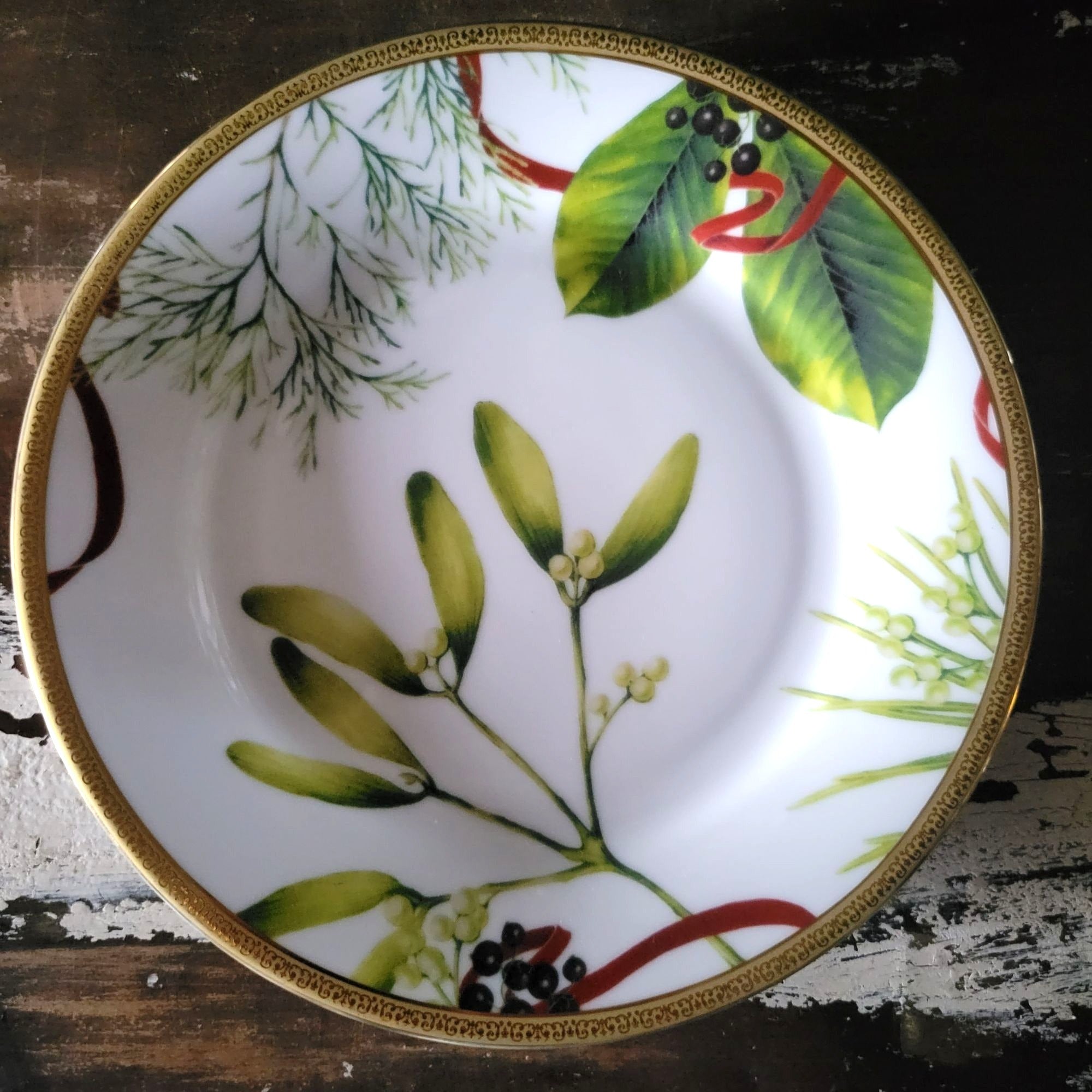 Charter Club Fashion Buffet Christmas Salad Plate Holly and Mistletoe 9.375"