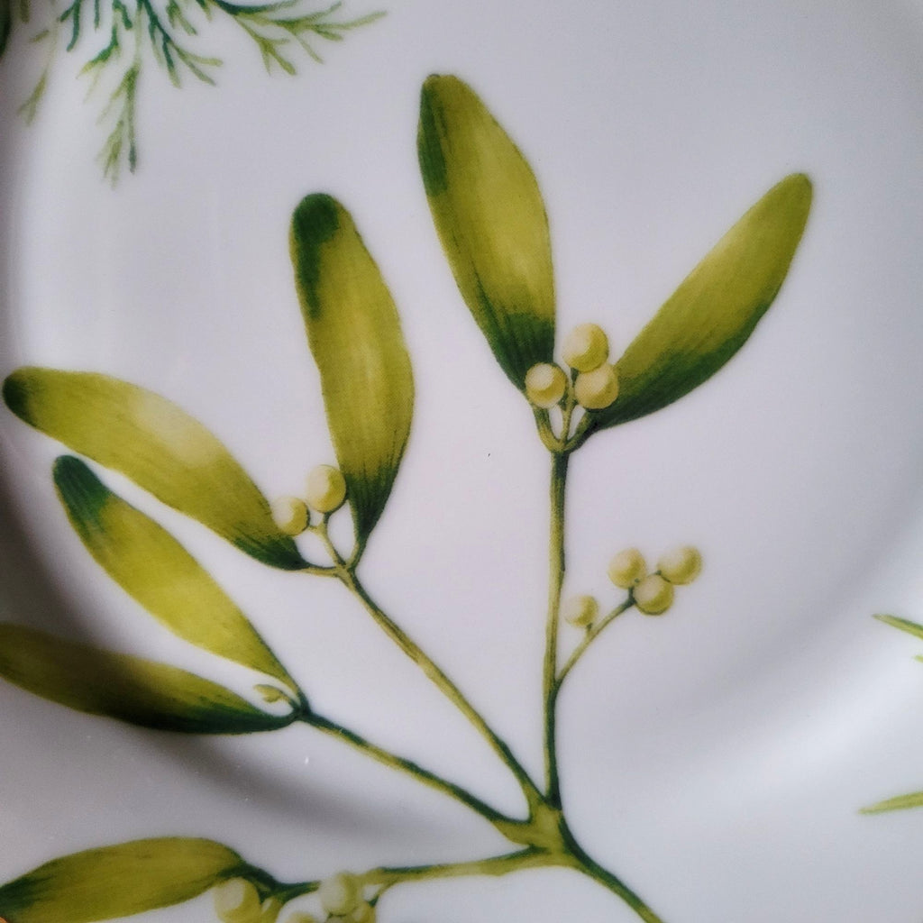 Charter Club Fashion Buffet Christmas Salad Plate Holly and Mistletoe 9.375"