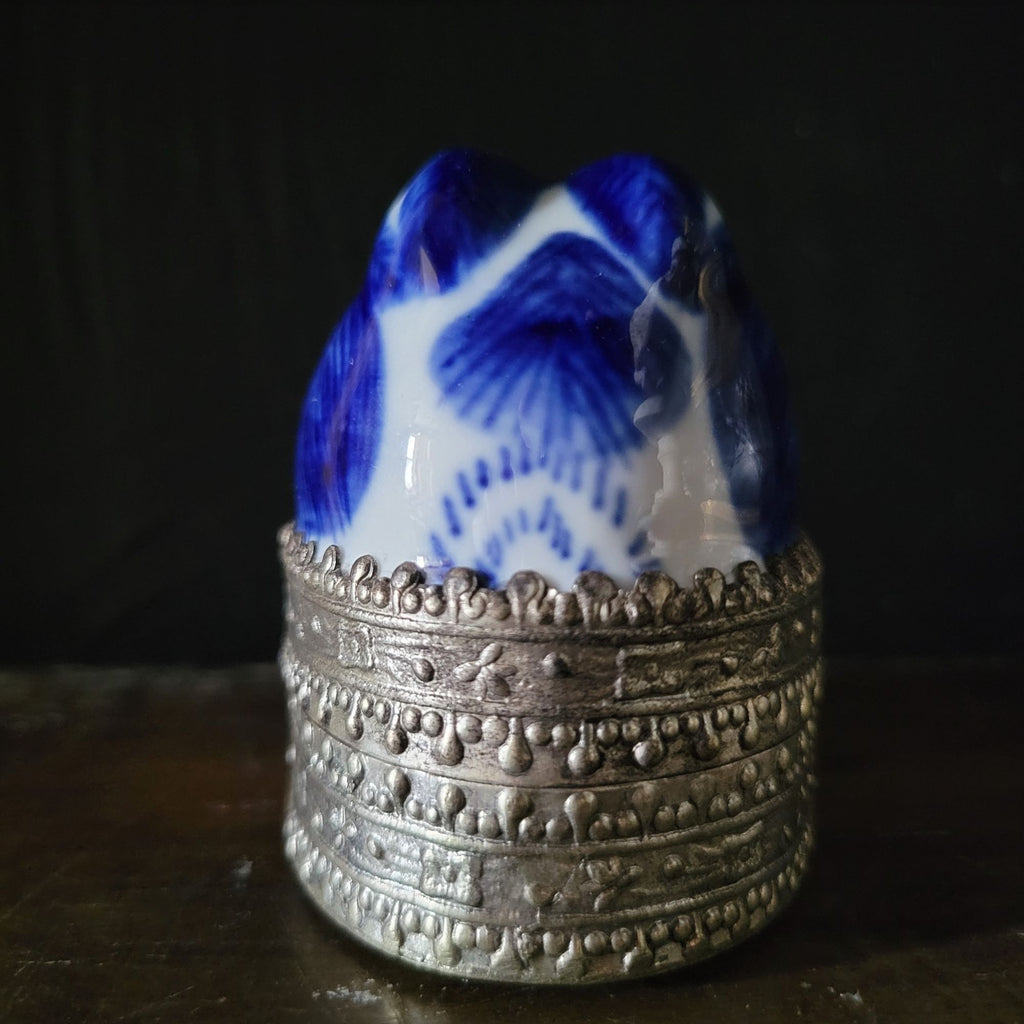 Vintage Chinese Blue White Chinoiserie Porcelain and Metal Rabbit Bunny Box