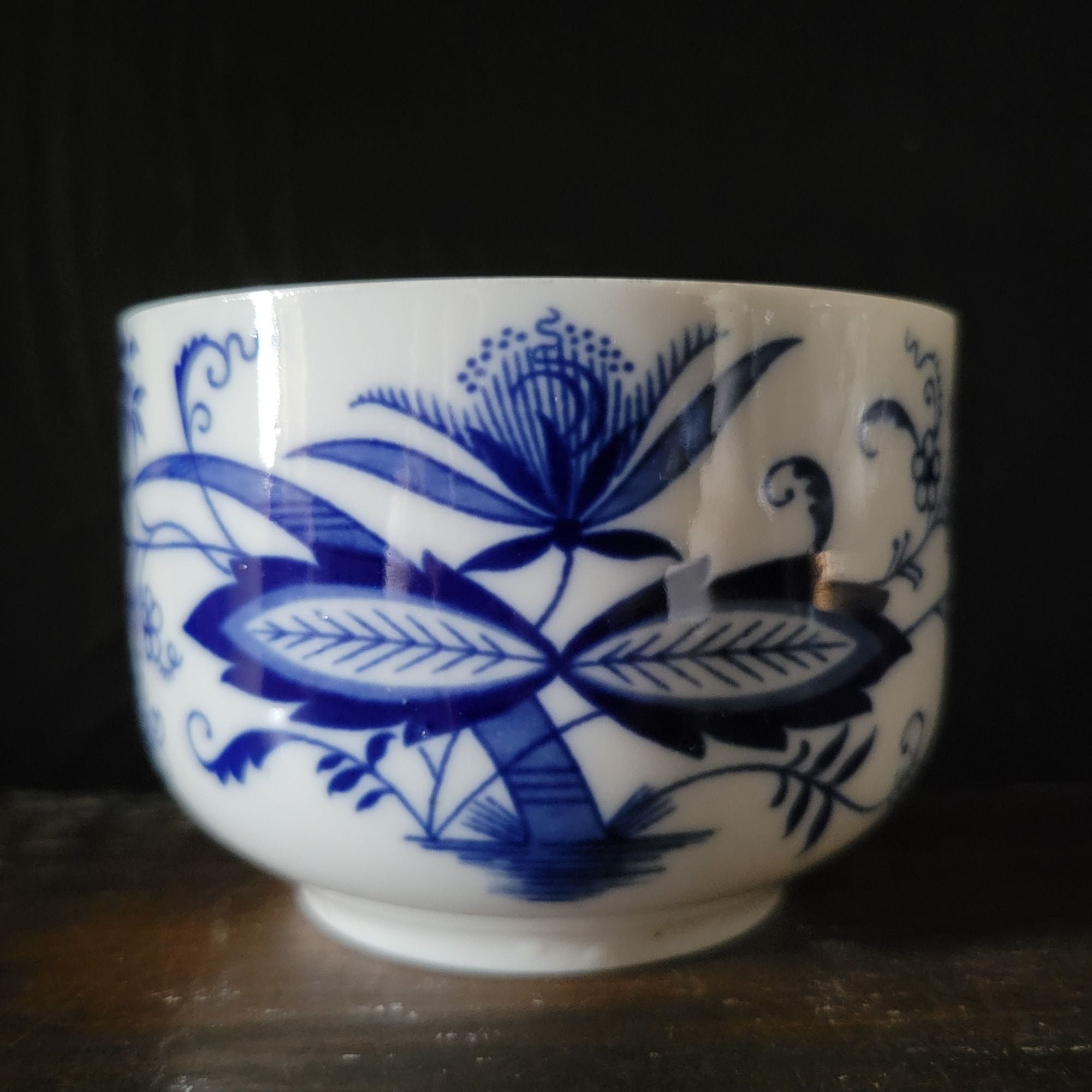 Small Antique Oscar Schaller Winterling Bavaria Blue Onion Porcelain Bowl