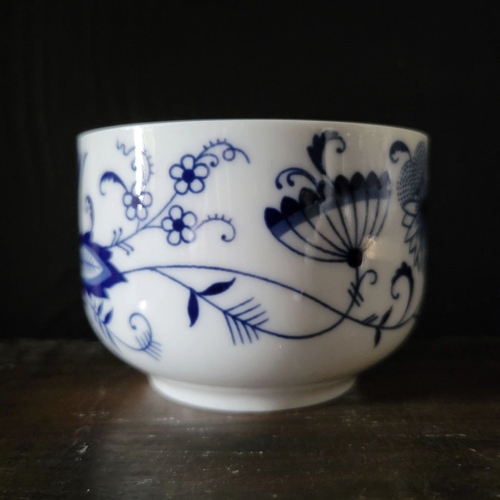 Small Antique Oscar Schaller Winterling Bavaria Blue Onion Porcelain Bowl