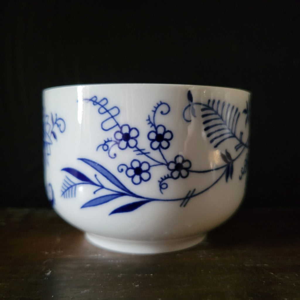 Small Antique Oscar Schaller Winterling Bavaria Blue Onion Porcelain Bowl