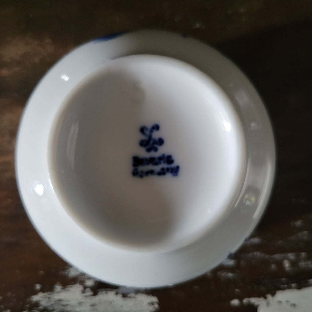 Small Antique Oscar Schaller Winterling Bavaria Blue Onion Porcelain Bowl