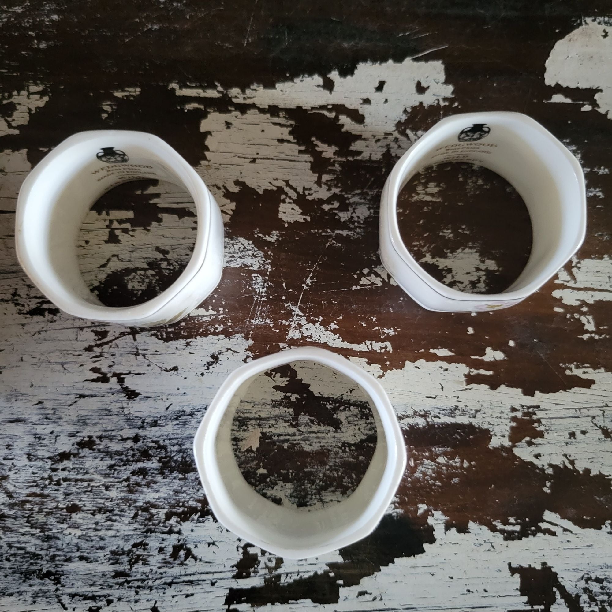 Vtg Wedgwood Wild Strawberry Bone China Napkin Rings Set Of 3 Made In England