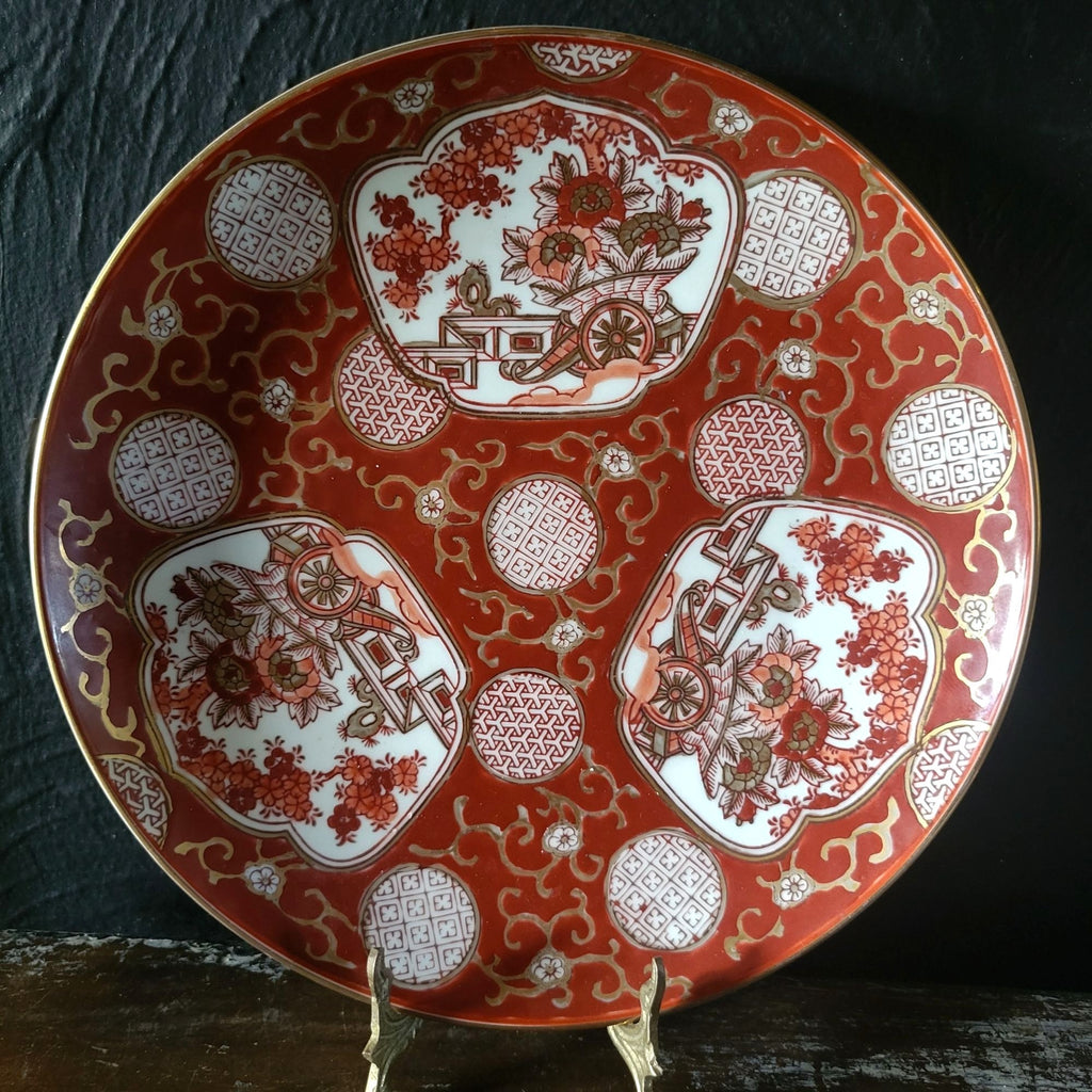 Vintage Gold Imari Hand-Painted Porcelain Plate 10" With Red & Gold Floral Motif