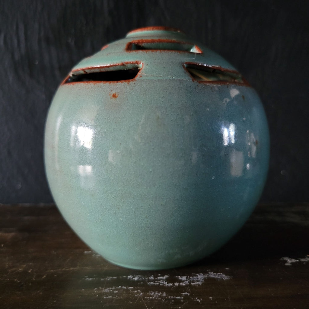 Job Negeim Green Glazed Cape Cod Studio Art Pottery Vase 3.75" Signed *Read