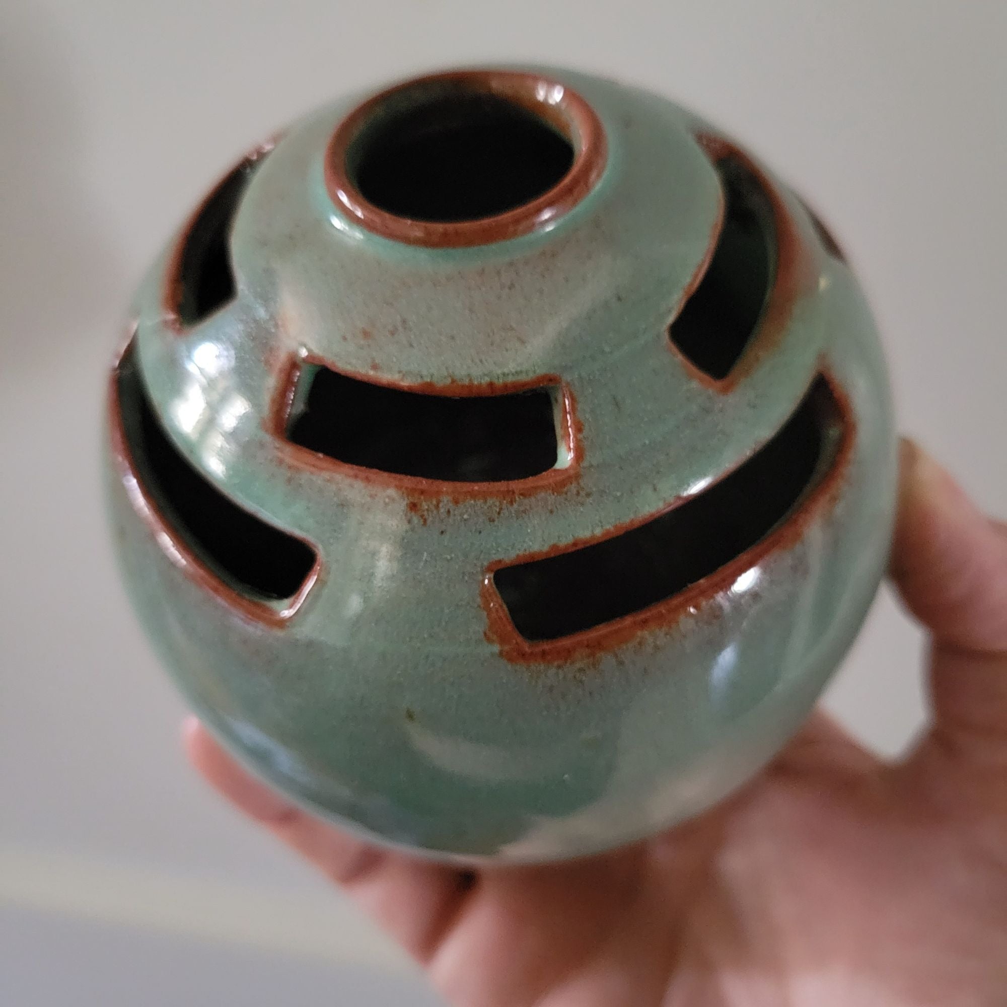 Job Negeim Green Glazed Cape Cod Studio Art Pottery Vase 3.75" Signed *Read