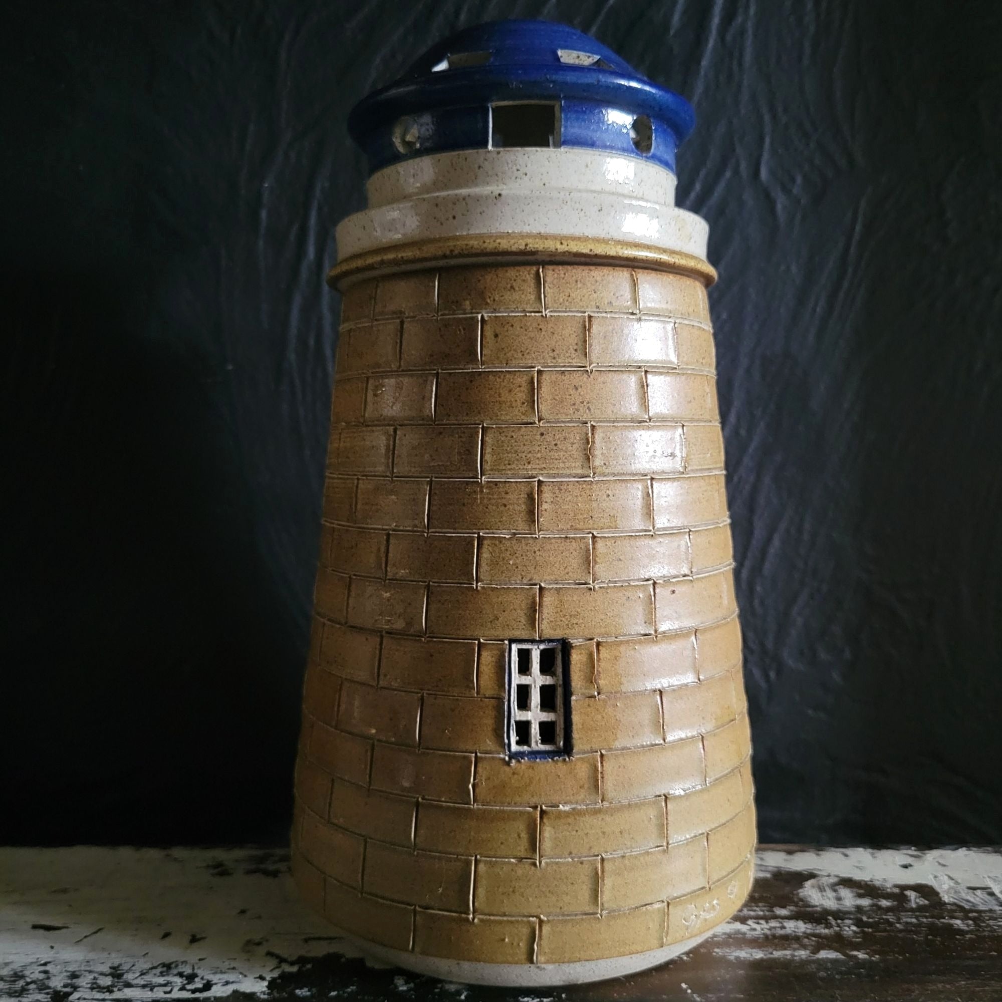 Vintage 1991 Gills Rock Stoneware Lighthouse Pottery Signed Wisconsin 9.5"