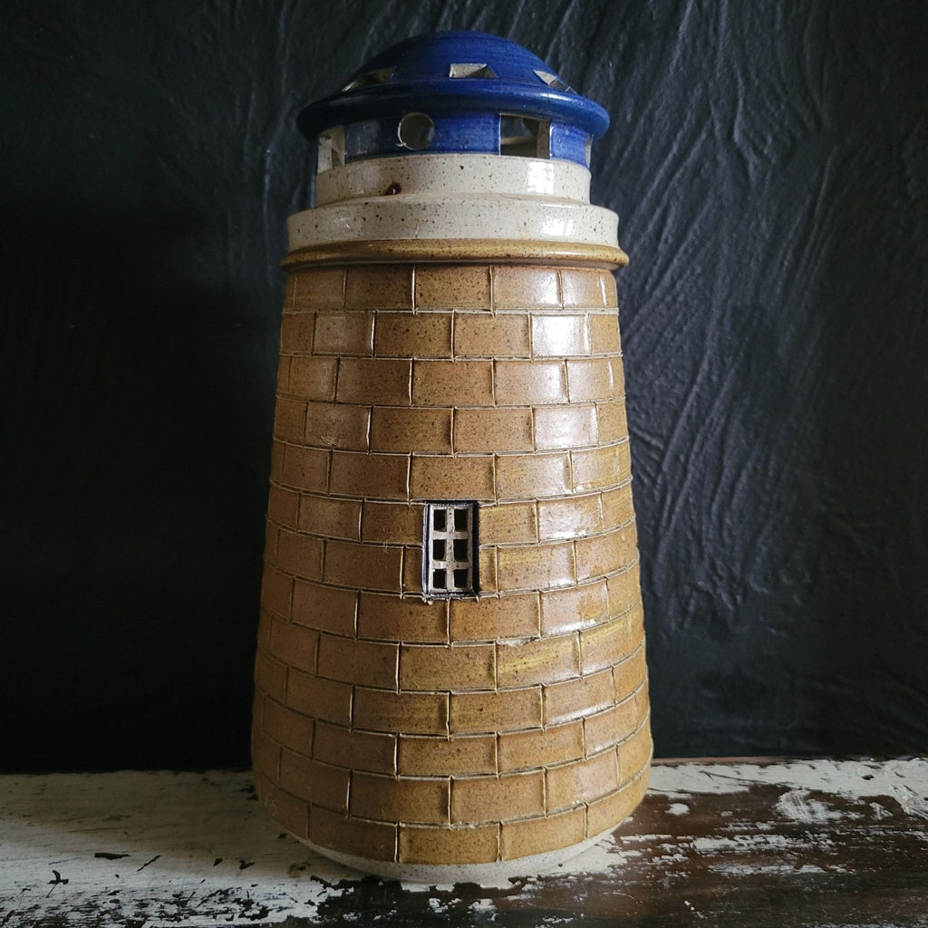 Vintage 1991 Gills Rock Stoneware Lighthouse Pottery Signed Wisconsin 9.5"