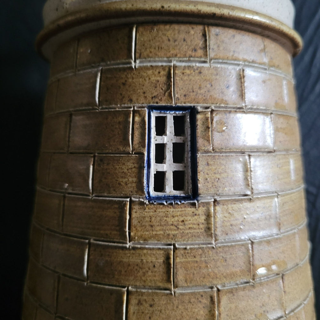 Vintage 1991 Gills Rock Stoneware Lighthouse Pottery Signed Wisconsin 9.5"
