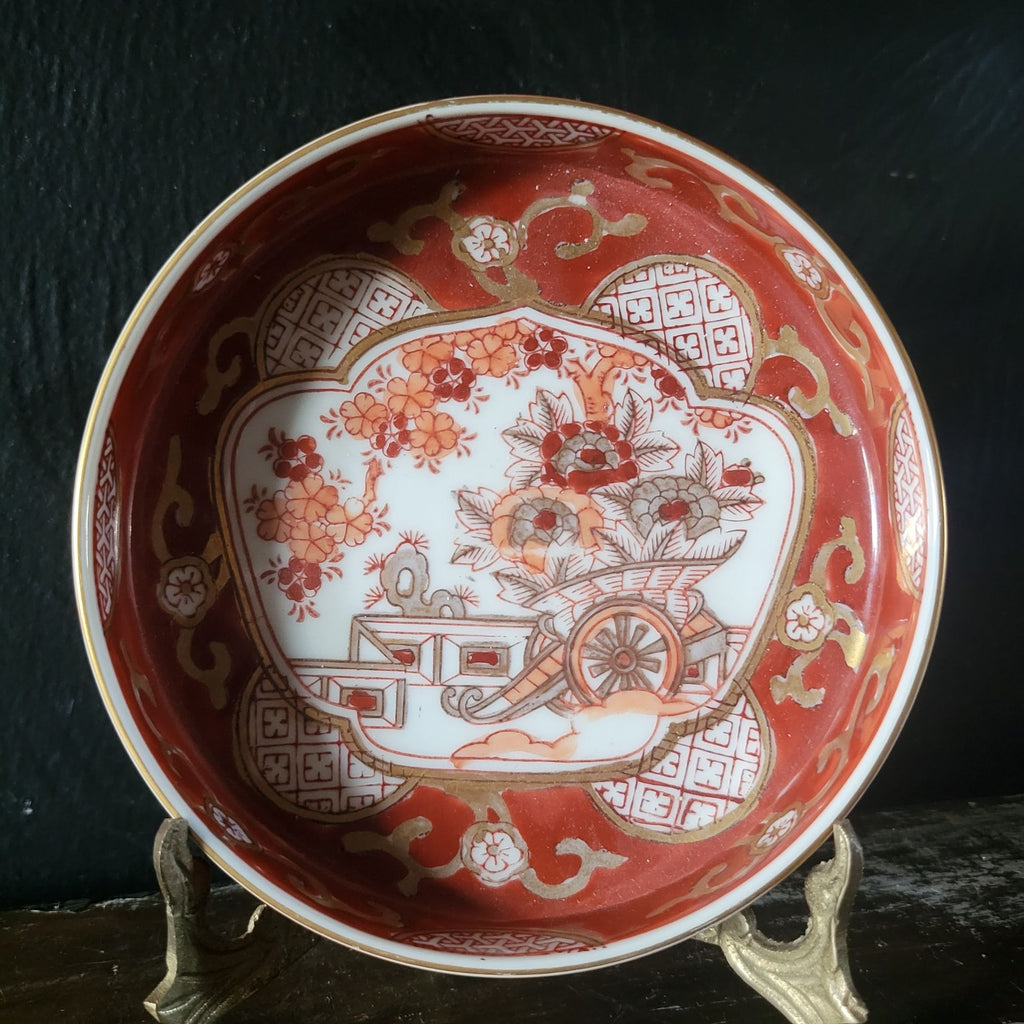 Vintage Gold Imari Japan Hand-Painted Porcelain Shallow Bowl Iron Red and Gold