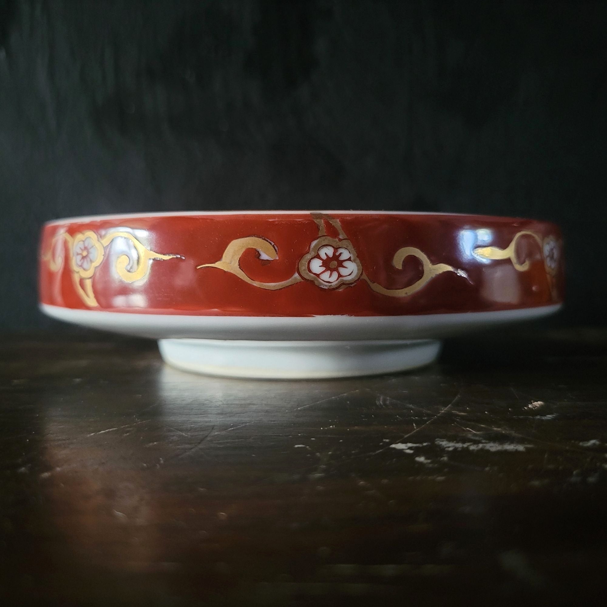 Vintage Gold Imari Japan Hand-Painted Porcelain Shallow Bowl Iron Red and Gold