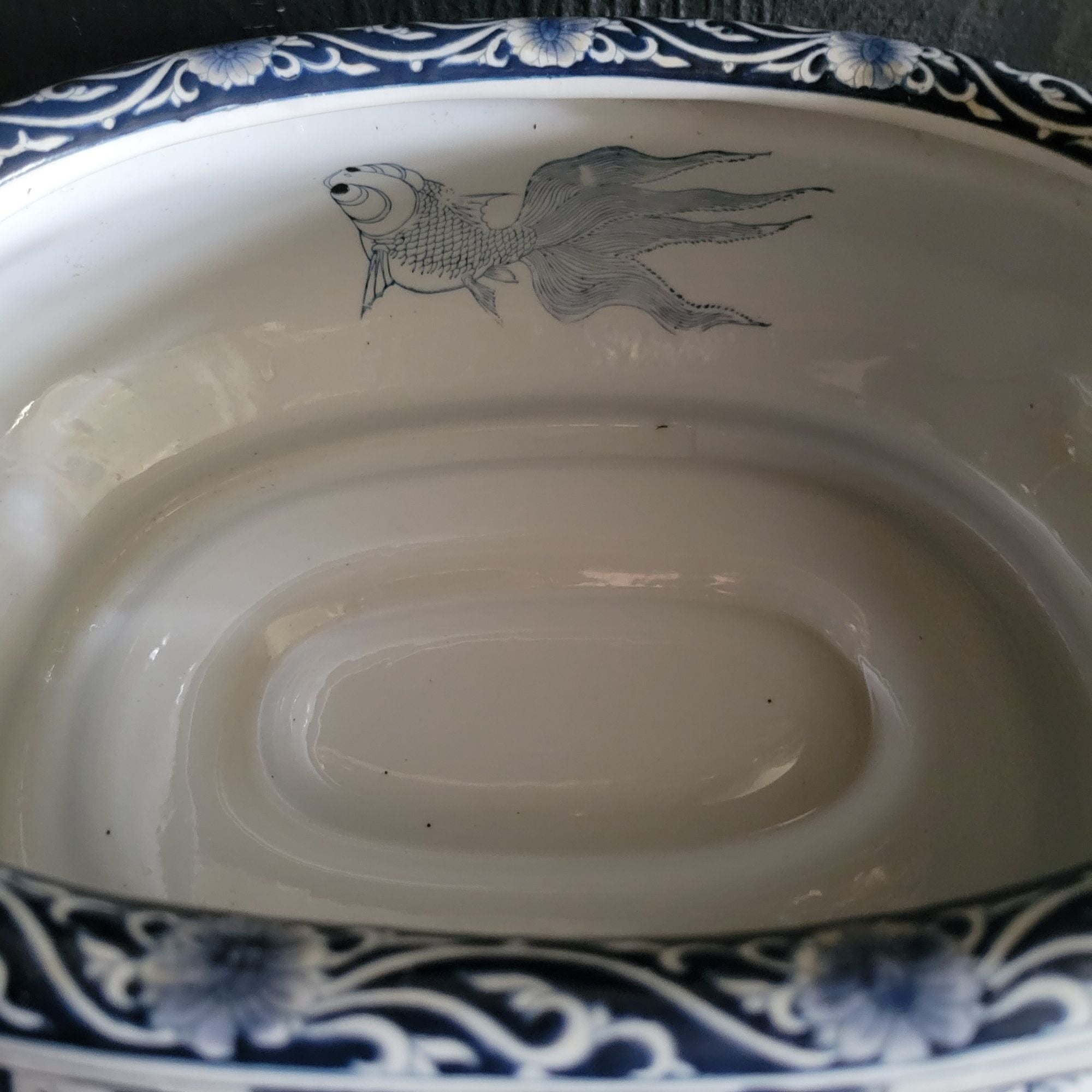 Vintage Blue & White Chinoiserie Double-Handle Porcelain Foot Bath w/Wood Stand