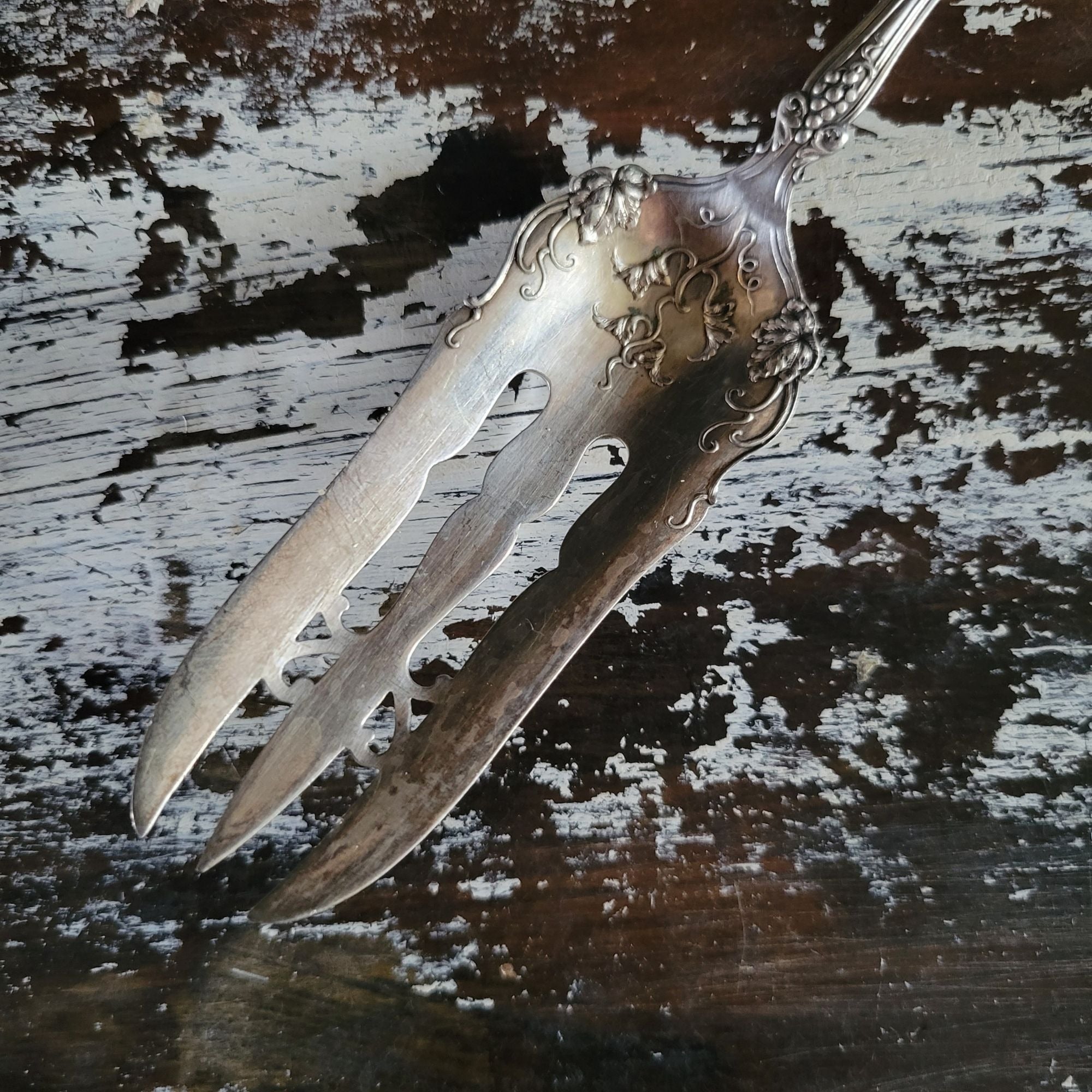 Antique Rogers Bro A1 1847 Silverplate Pierced Pastry/Cake Serving Fork 7.5"