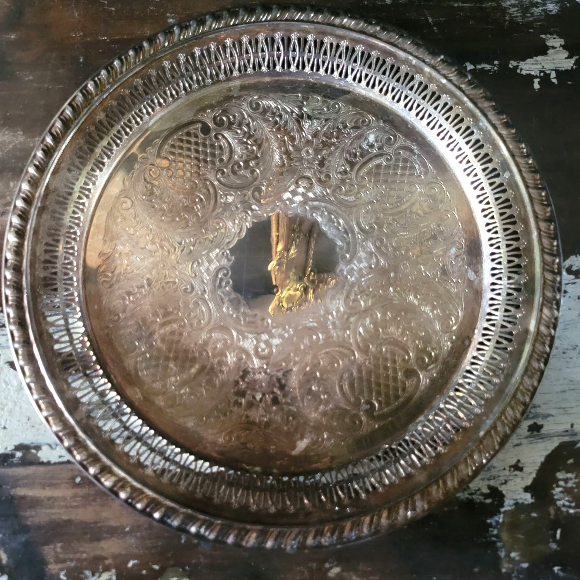 Vtg Leonard Silverplate Round Serving Tray Reticulated Rim and Scrollwork 12.375"