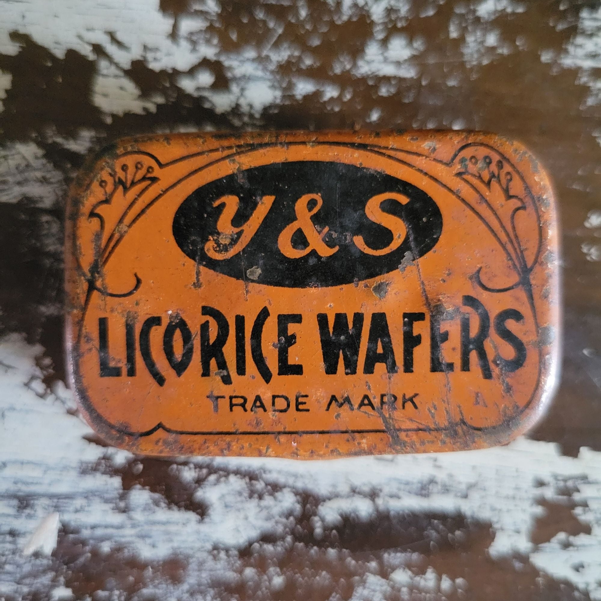 Antique Y & S Licorice Wafers Vintage Advertising Tin Brooklyn NY Empty