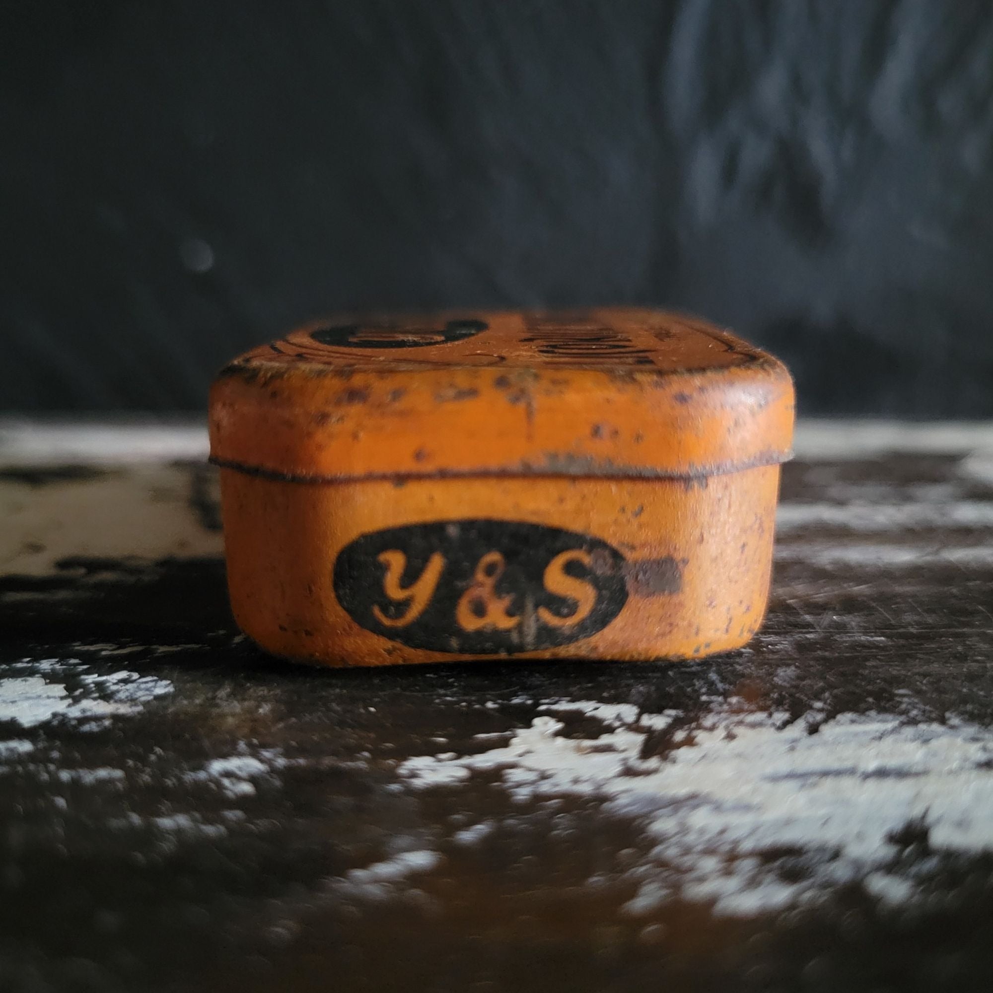 Antique Y & S Licorice Wafers Vintage Advertising Tin Brooklyn NY Empty