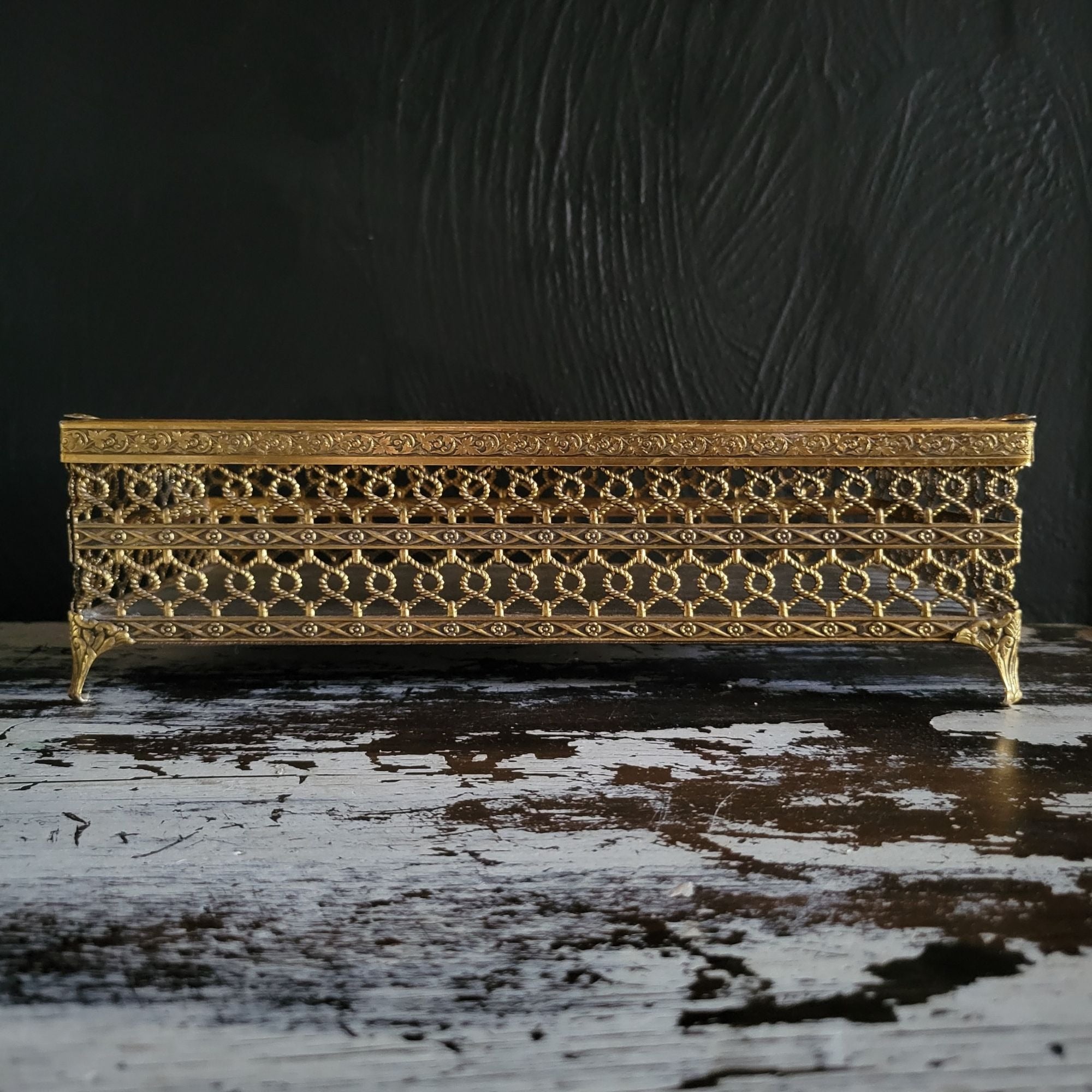 Vintage Hollywood Regency Filigree Footed Tissue Box Holder Rectangular