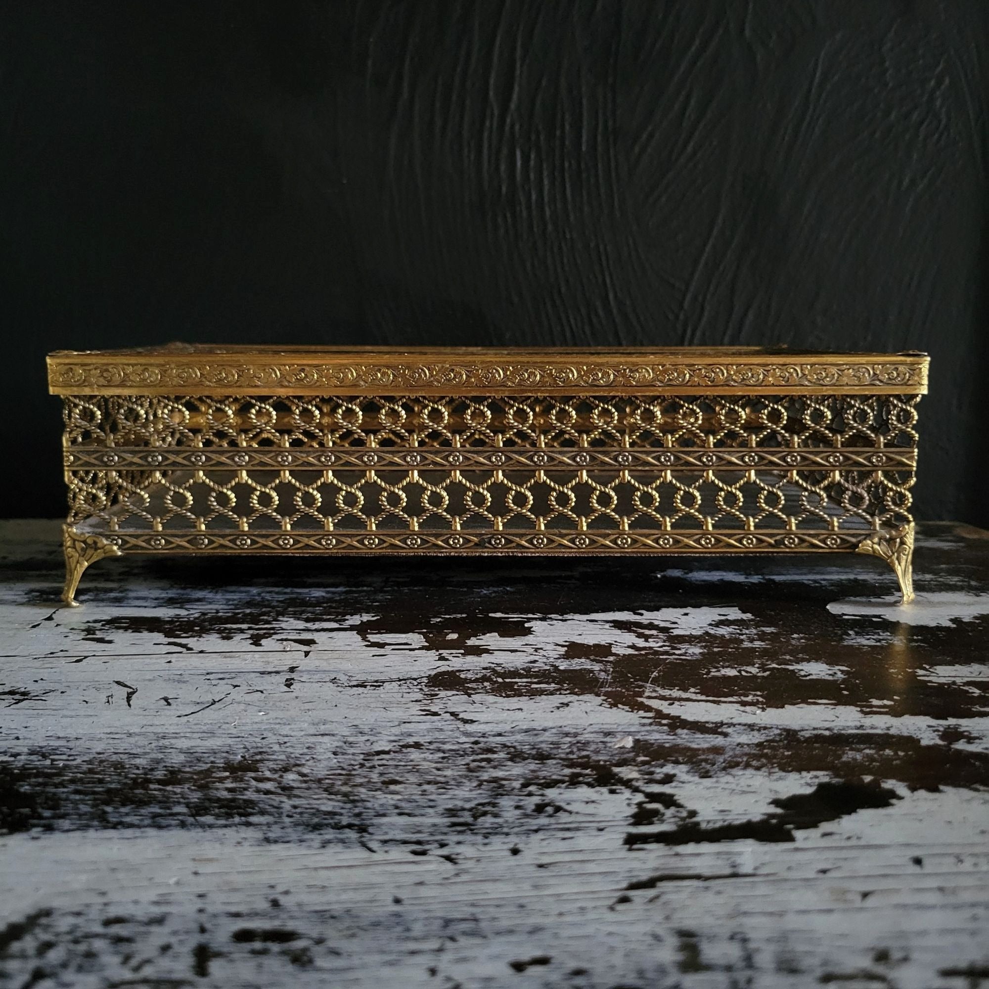 Vintage Hollywood Regency Filigree Footed Tissue Box Holder Rectangular