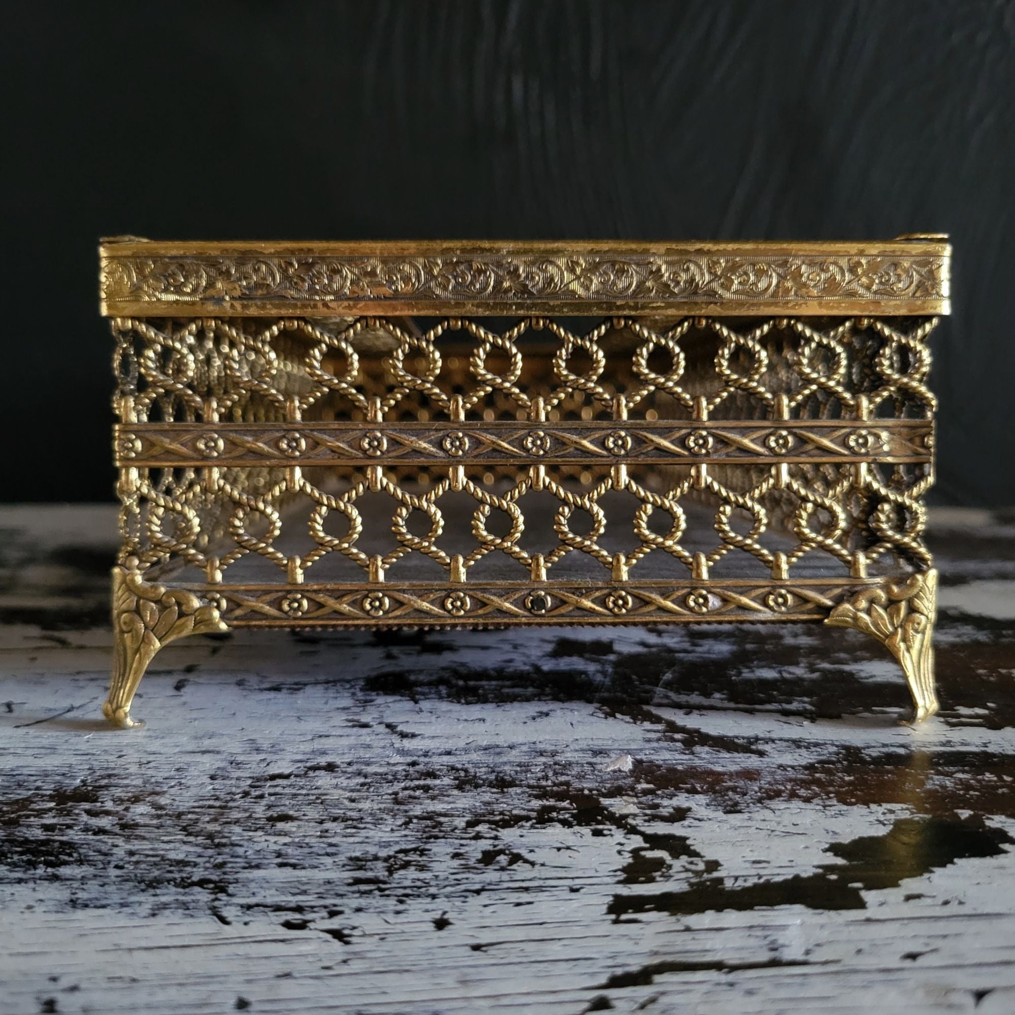 Vintage Hollywood Regency Filigree Footed Tissue Box Holder Rectangular