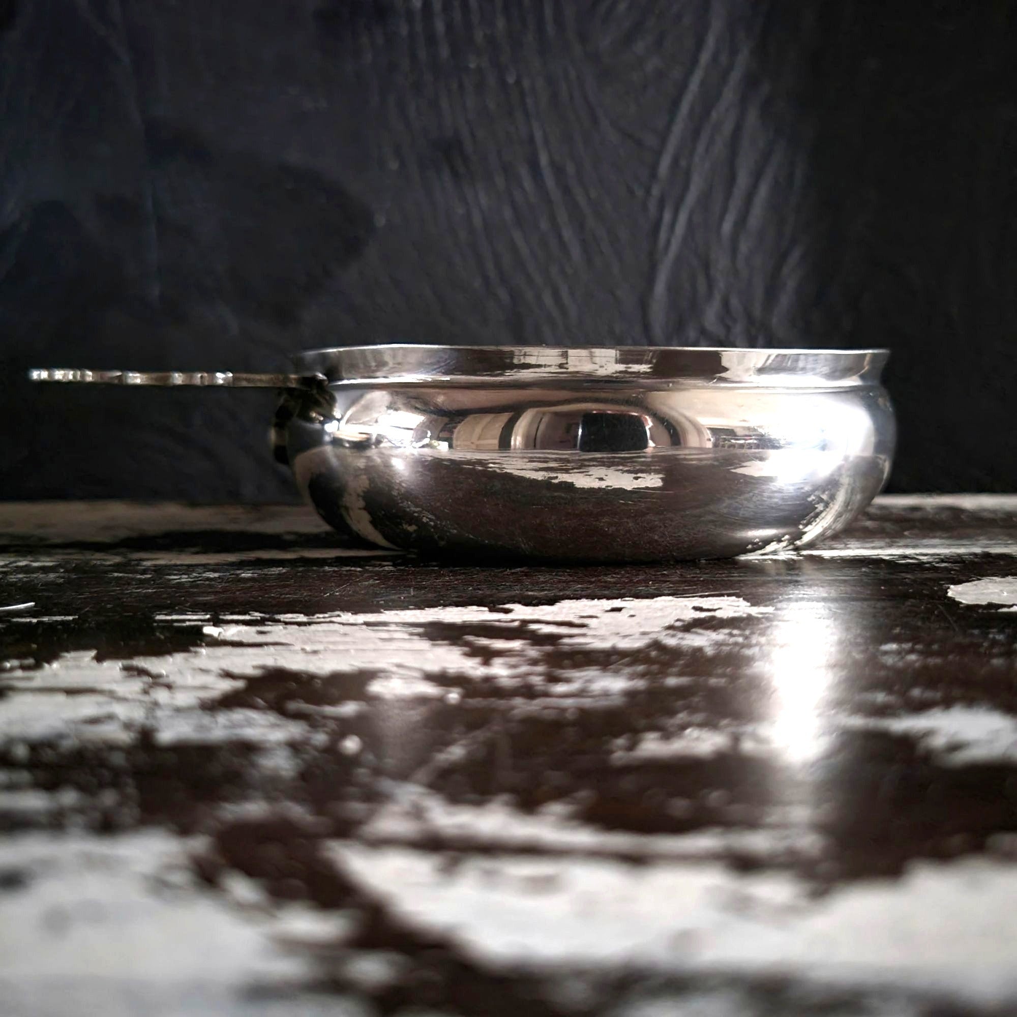Vintage Williamsburg Restoration Stieff Pewter Porringer Bowl CW 15-13