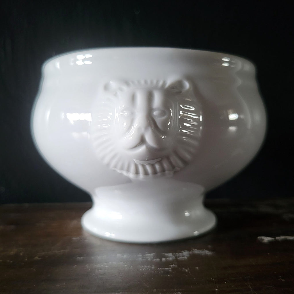 BIA Cordon Bleu White Porcelain Lions Head Soup Bowl 14 Oz