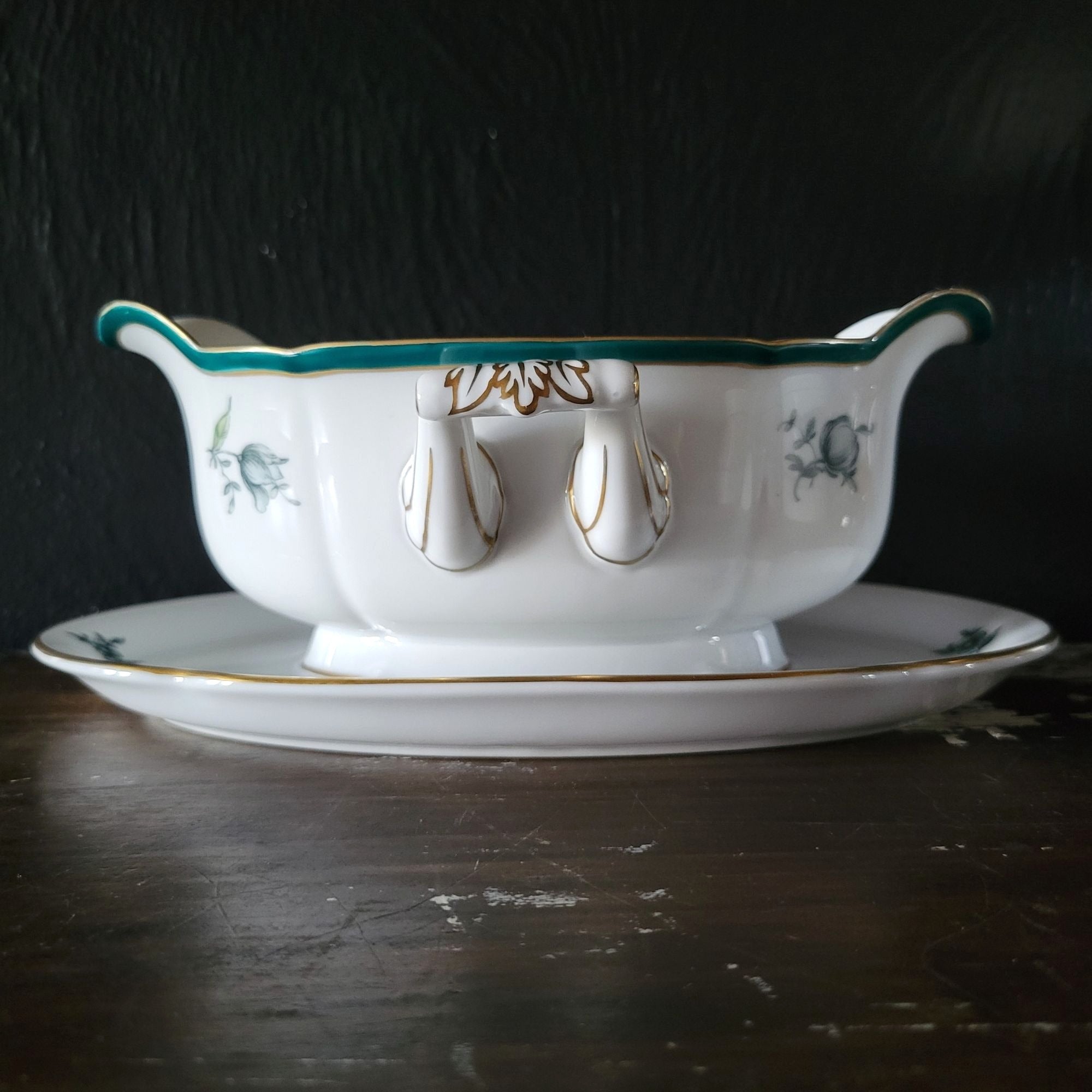Vintage Royal Bayreuth Teal Tulip Gravy Boat With Attached Underplate