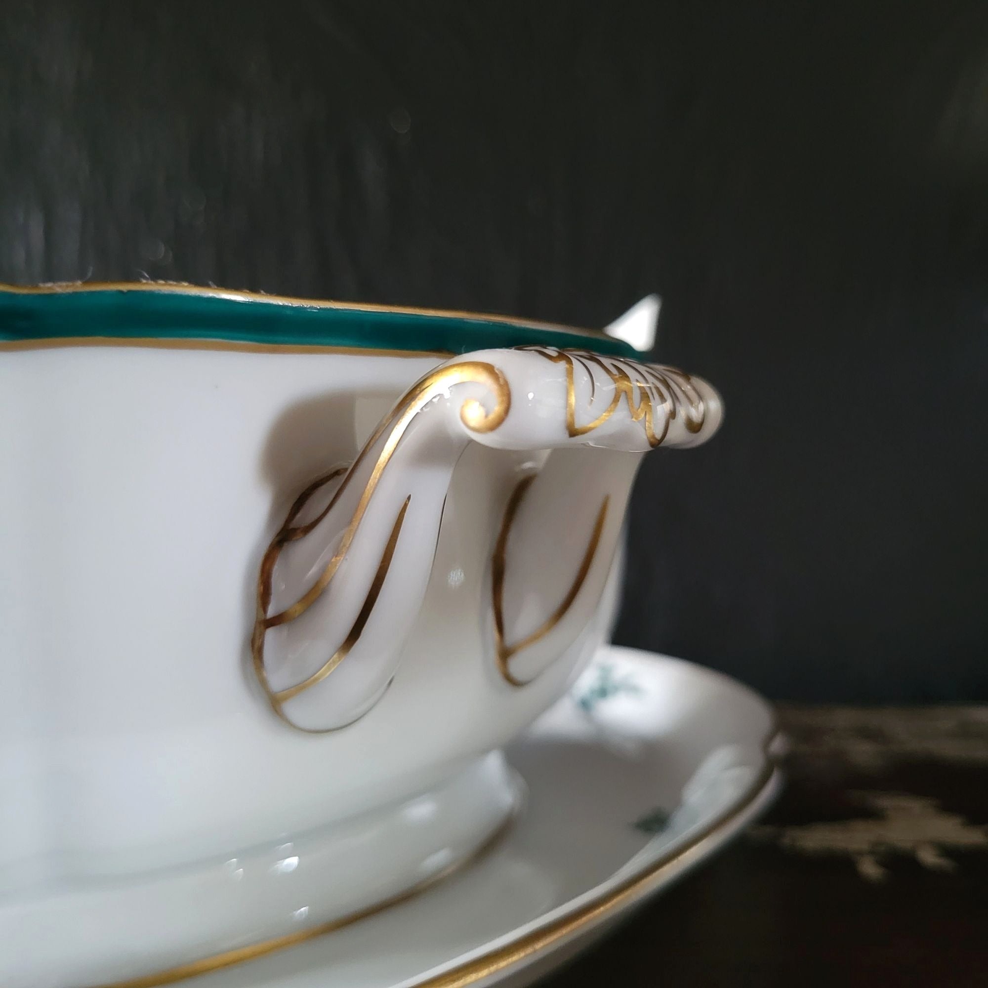 Vintage Royal Bayreuth Teal Tulip Gravy Boat With Attached Underplate